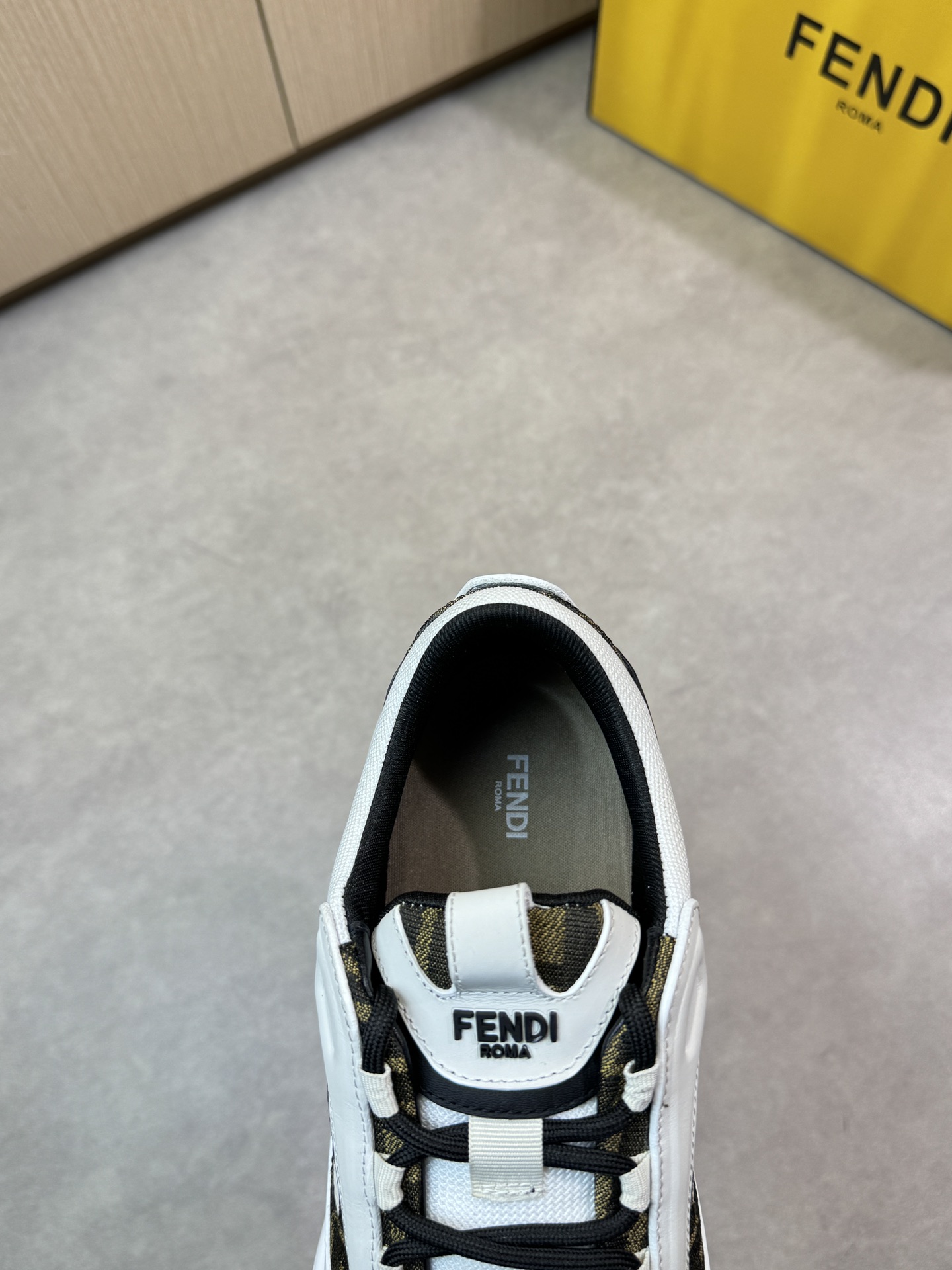 Fendi Men's White Leather Lace-up Sneakers Designer Casual Shoes 8 i1743184346 1364 6