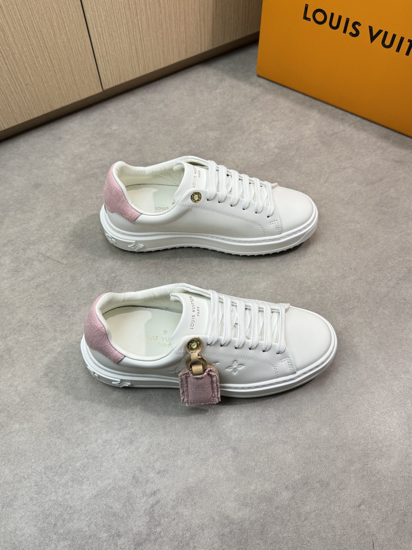 Louis Vuitton Women's Nappa Leather White Casual Sneakers - Couple Style 1 Louis Vuitton Women's Nappa Leather White Casual Sneakers - Couple Style