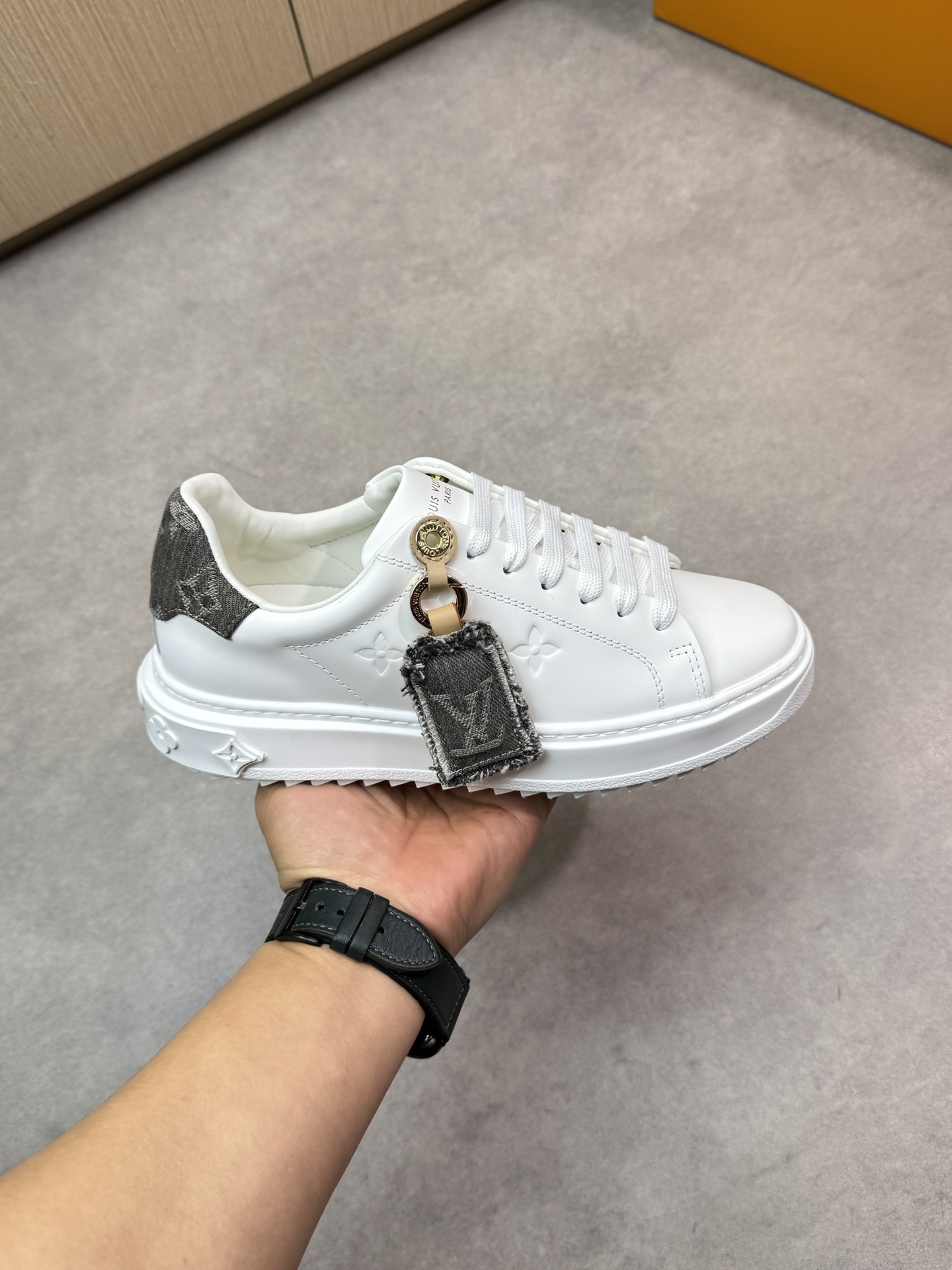 Louis Vuitton Nappa Leather Sneakers White Casual Shoes Size 35-44 5 i1743270929 8328 3