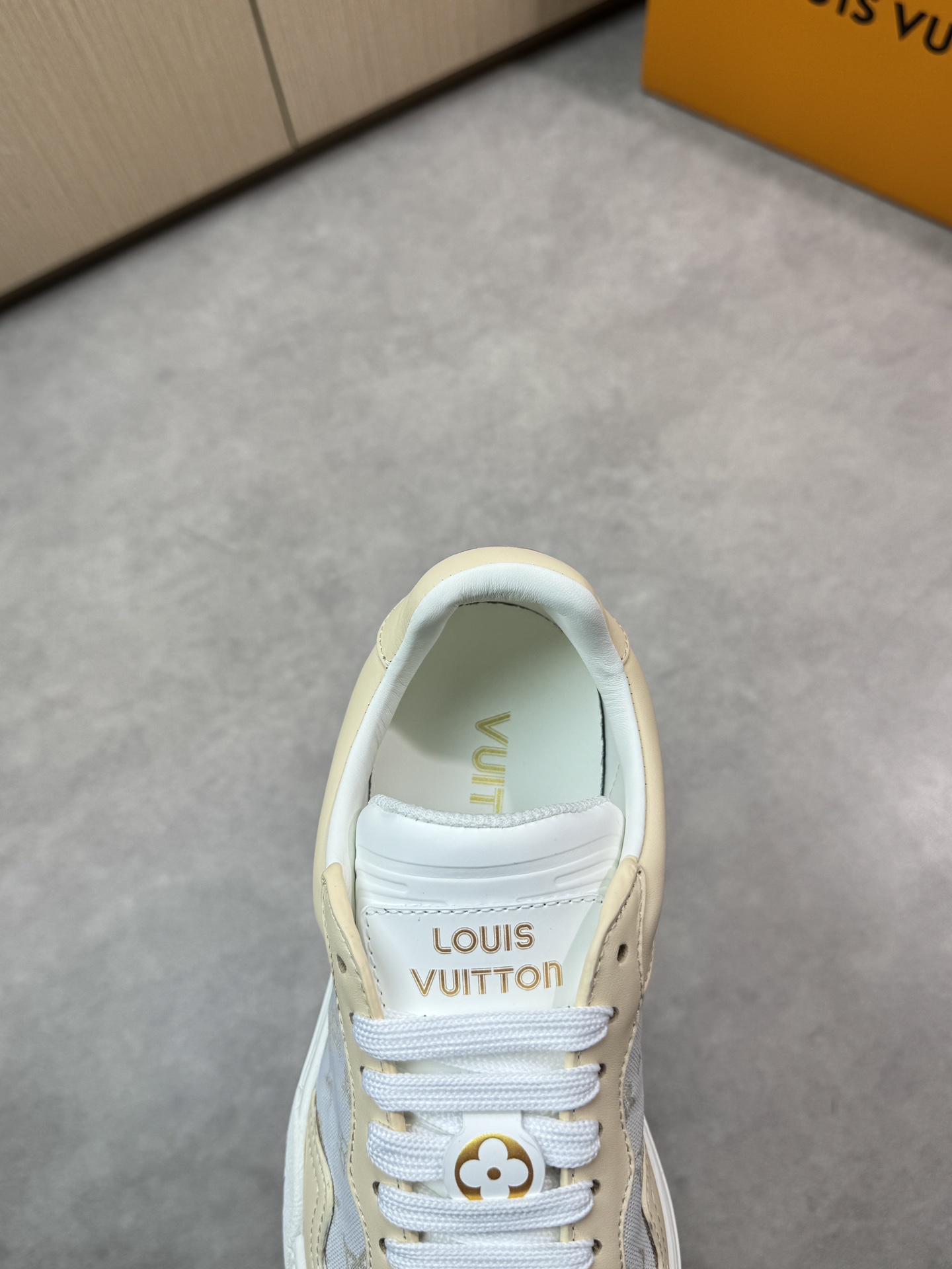 Louis Vuitton Casual Sneakers Nappa Leather Monogram, Couple Style 8 i1743270965 6887 6
