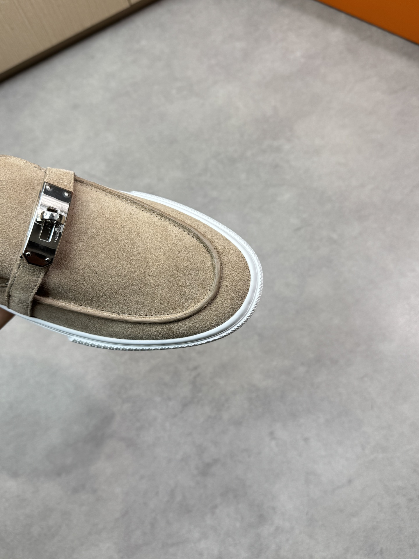 Hermes Men's Premium Leather Loafers with Metal Buckle - Casual Style 7 i1743354617 5581 5