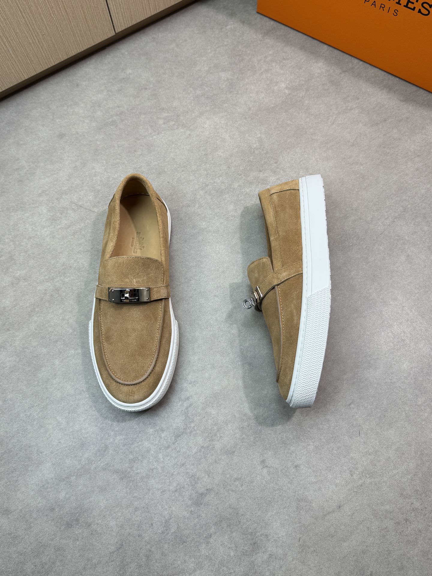 Hermes Men's Casual Loafers Suede Leather with Metal Buckle, Beige ,Size 38-44 3 i1743354721 8394 1