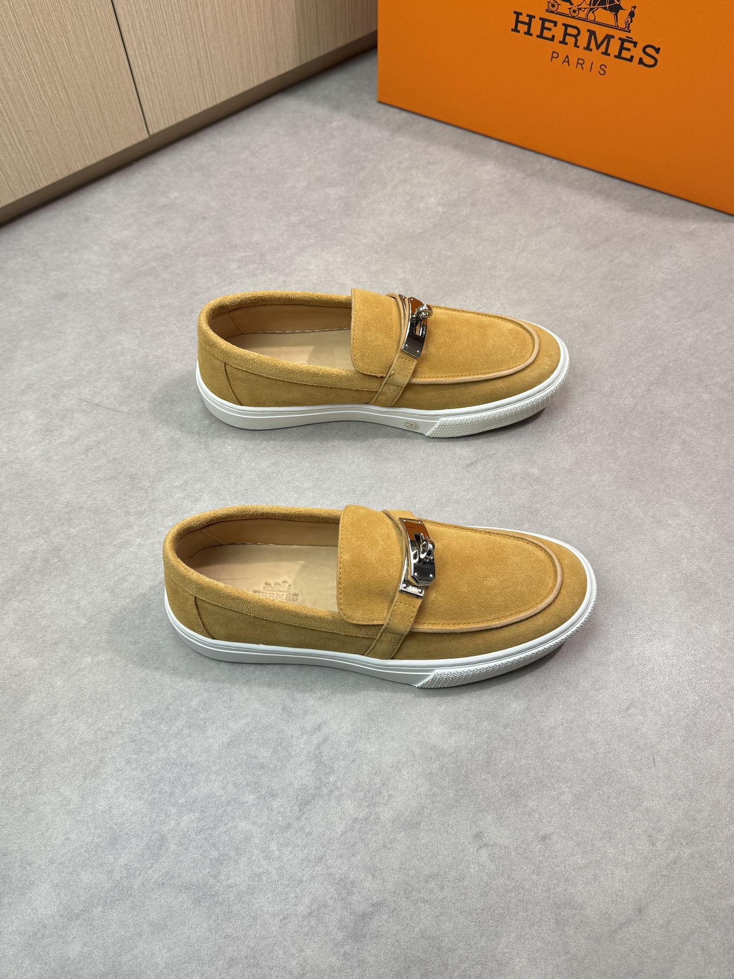 Luxury Leather Loafers Casual Sneakers with Metal Buckle Designer Shoes 1 Luxury Leather Loafers Casual Sneakers with Metal Buckle Designer Shoes