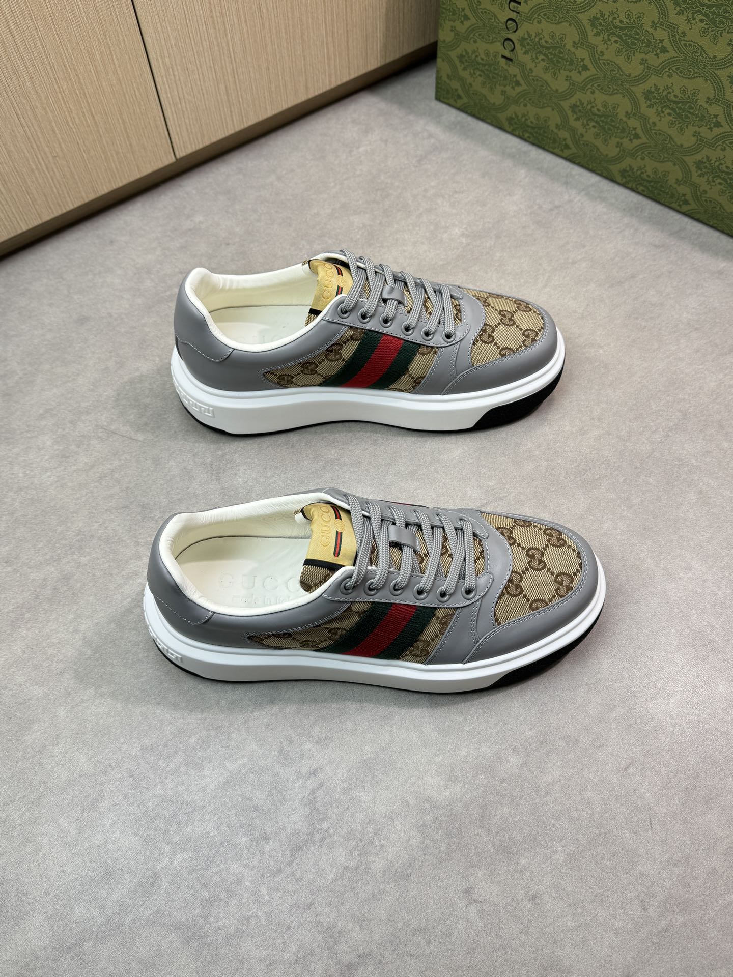 Gucci Men's Leather Sneaker with GG Motif and Web Stripe - Size 38-44 2 i1743355888 4735 0