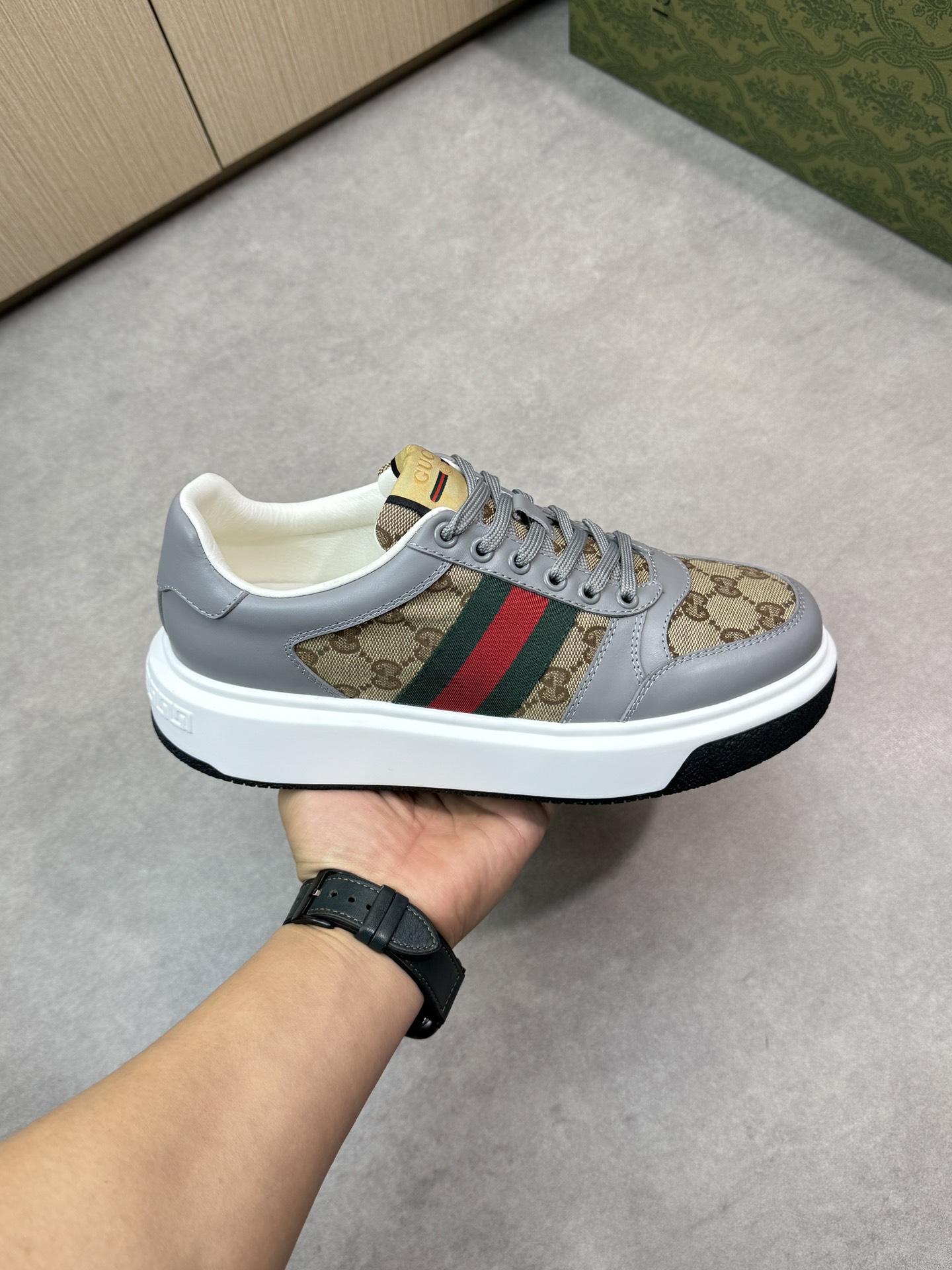 Gucci Men's Leather Sneaker with GG Motif and Web Stripe - Size 38-44 5 i1743355888 6211 3
