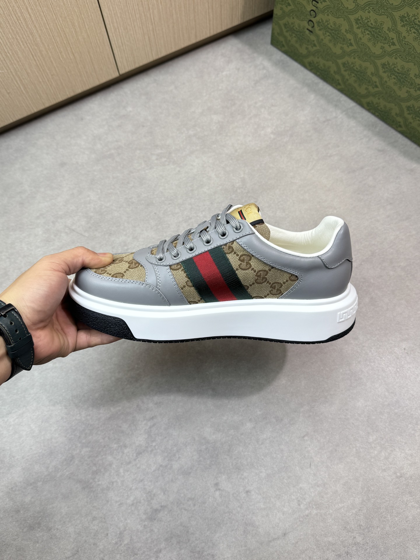 Gucci Men's Leather Sneaker with GG Motif and Web Stripe - Size 38-44 6 i1743355888 7980 4