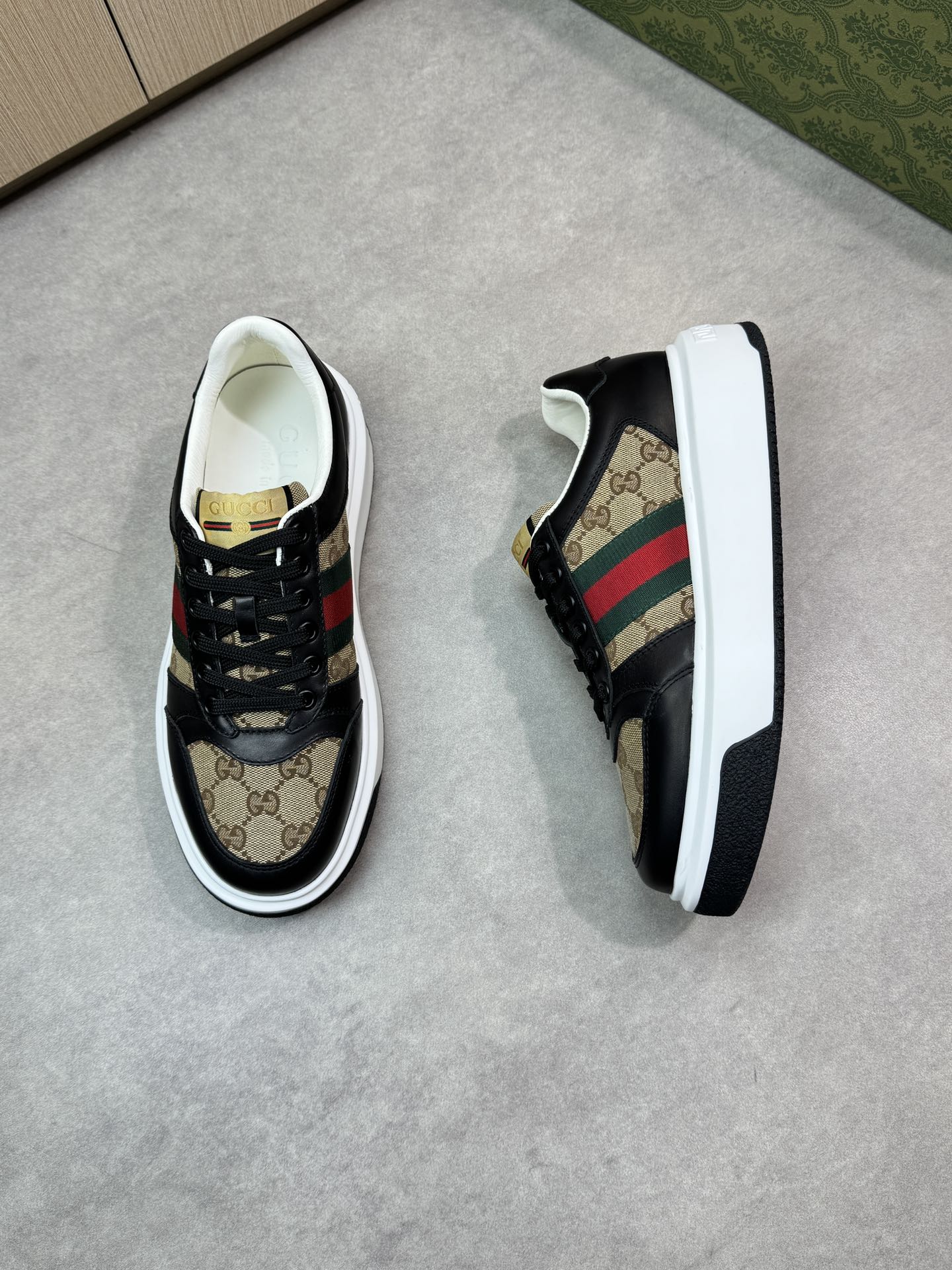 Gucci Men's GG Supreme Canvas and Leather Trim Sneakers Size 38-44 3 i1743355920 1403 1