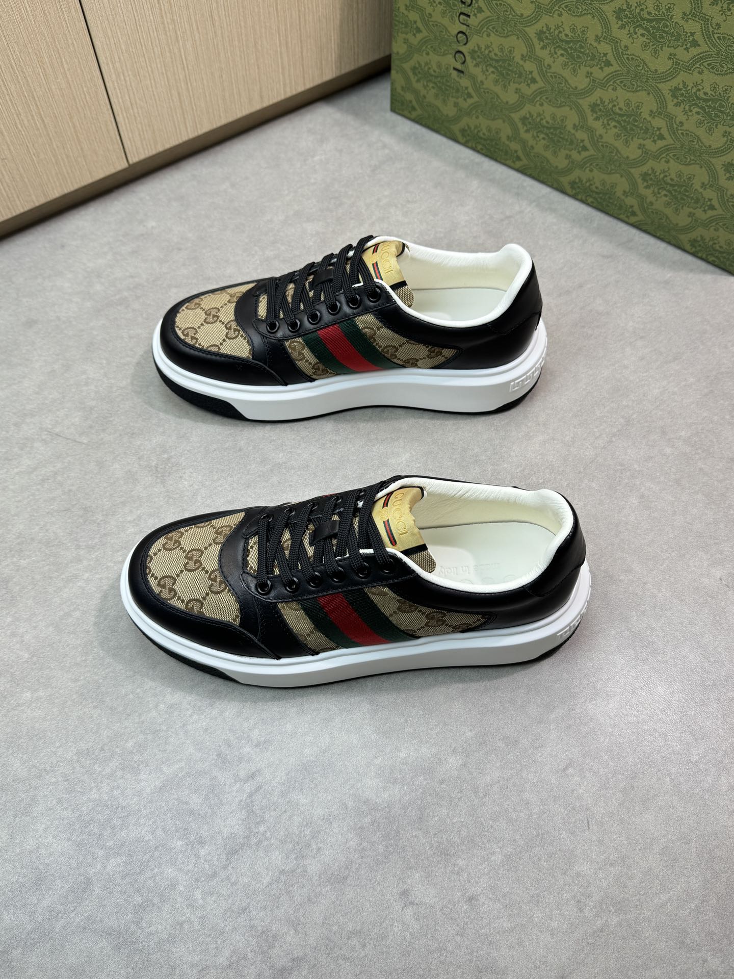 Gucci Men's GG Supreme Canvas and Leather Trim Sneakers Size 38-44 4 i1743355920 8854 2
