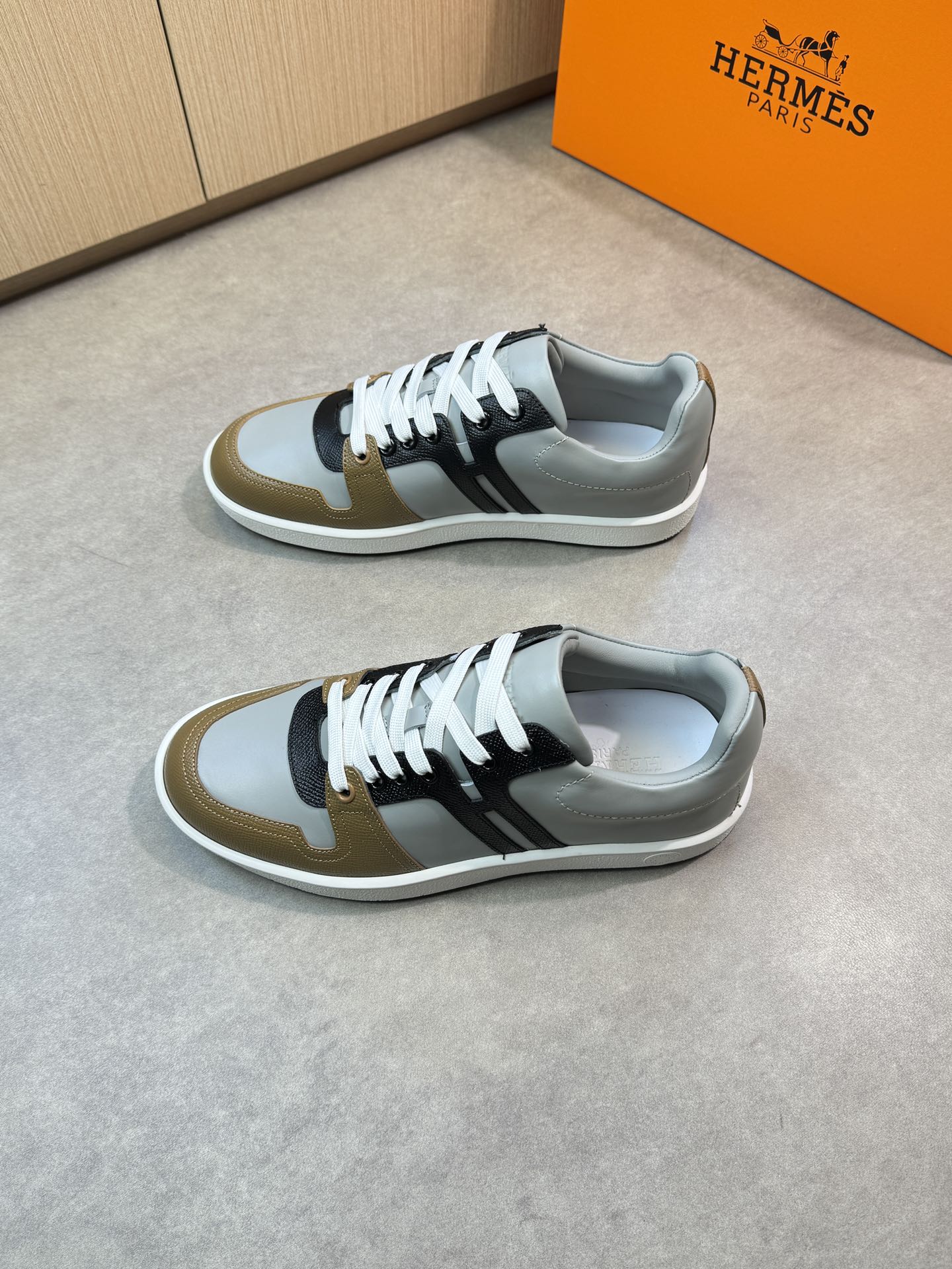 [HERMES] Hermes - Zapatillas deportivas originales de alta calidad - Exterior: piel de ternero napa,