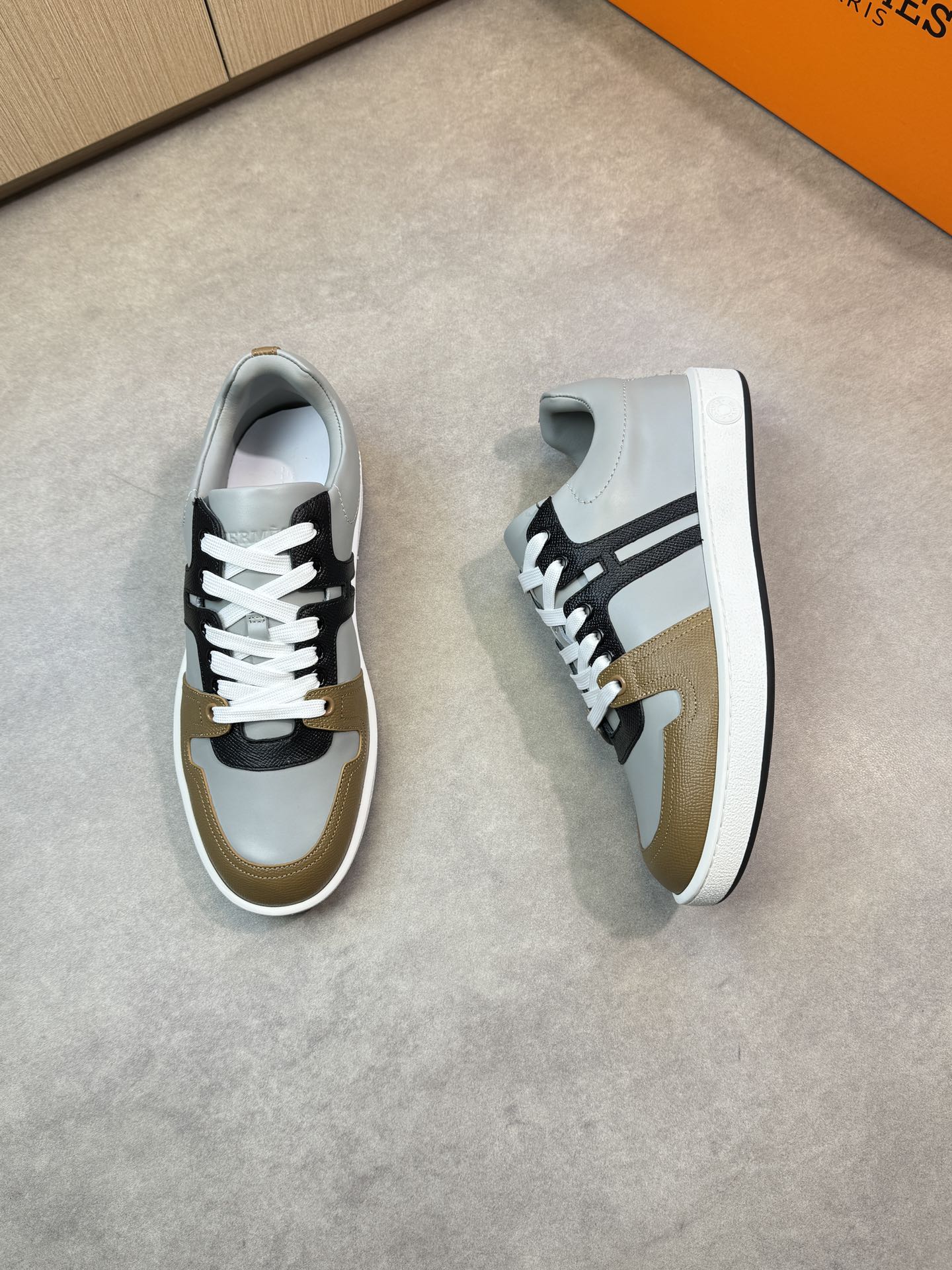 [HERMES] Hermes - Zapatillas deportivas originales de alta calidad - Exterior: piel de ternero napa,