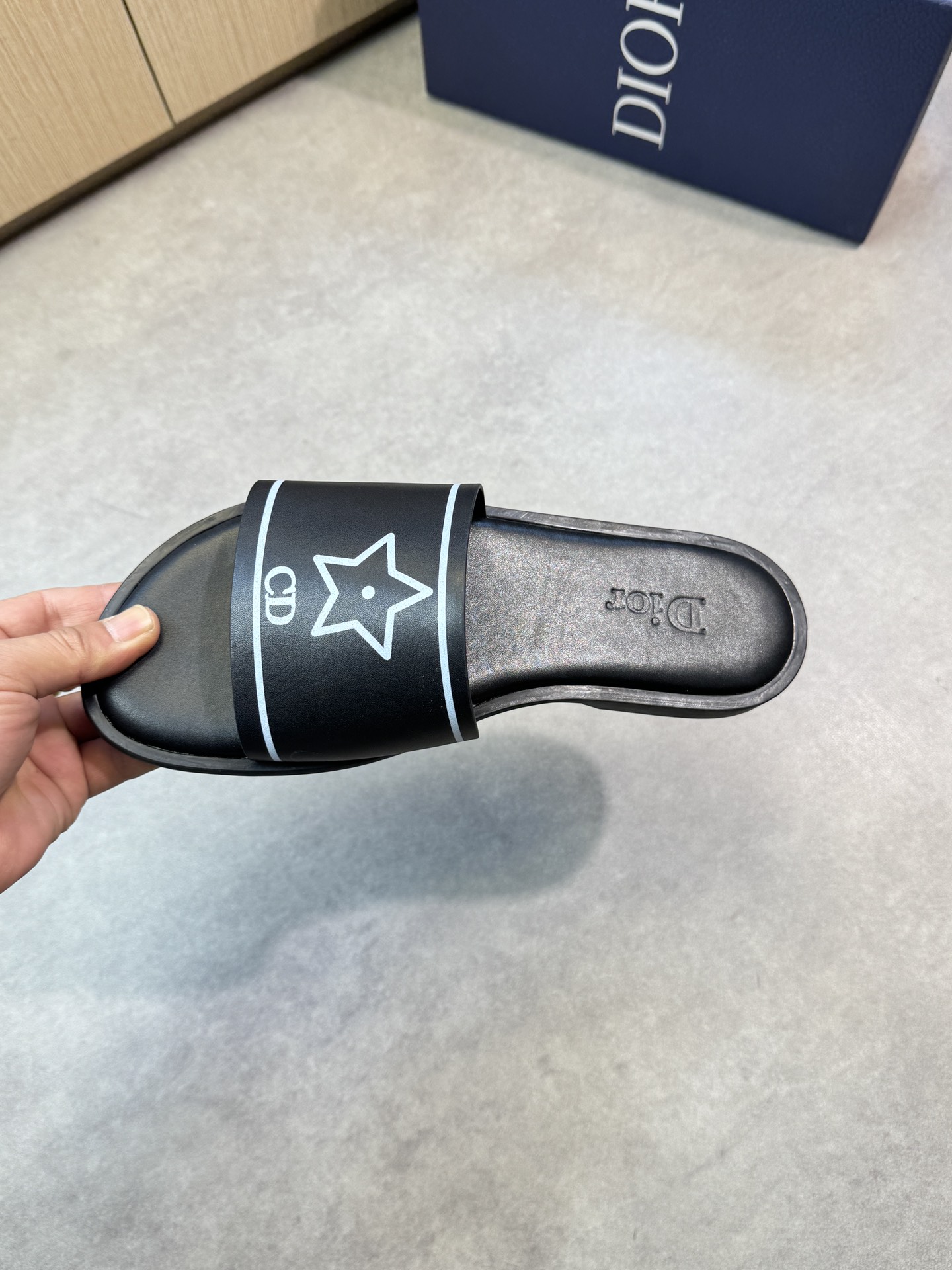 Dior Style Leather Men's Shoes Men's Shoes Men's Shoes detail image 5 from source 782256