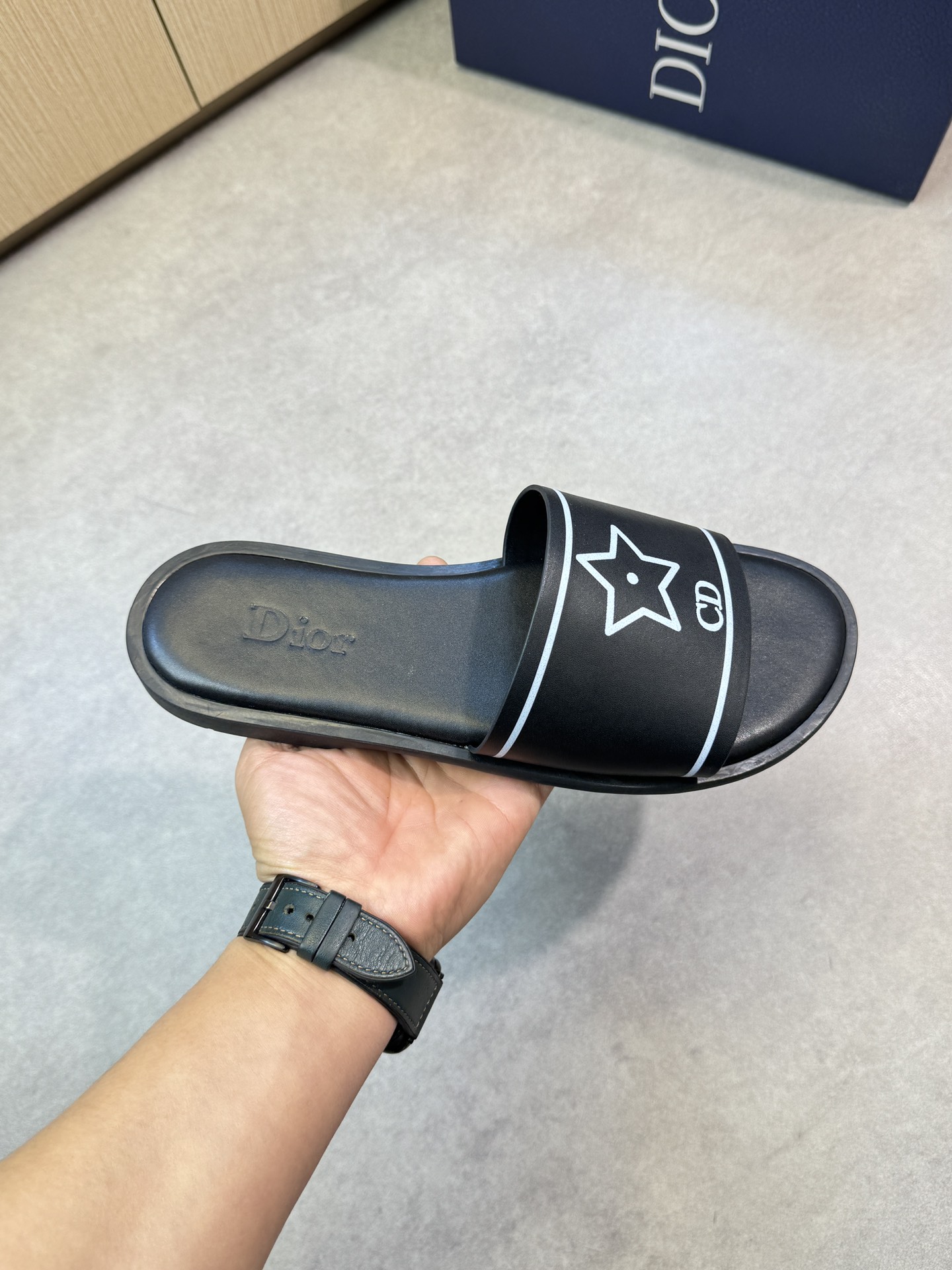 Dior Style Leather Men's Shoes Men's Shoes Men's Shoes detail image 4 from source 782256