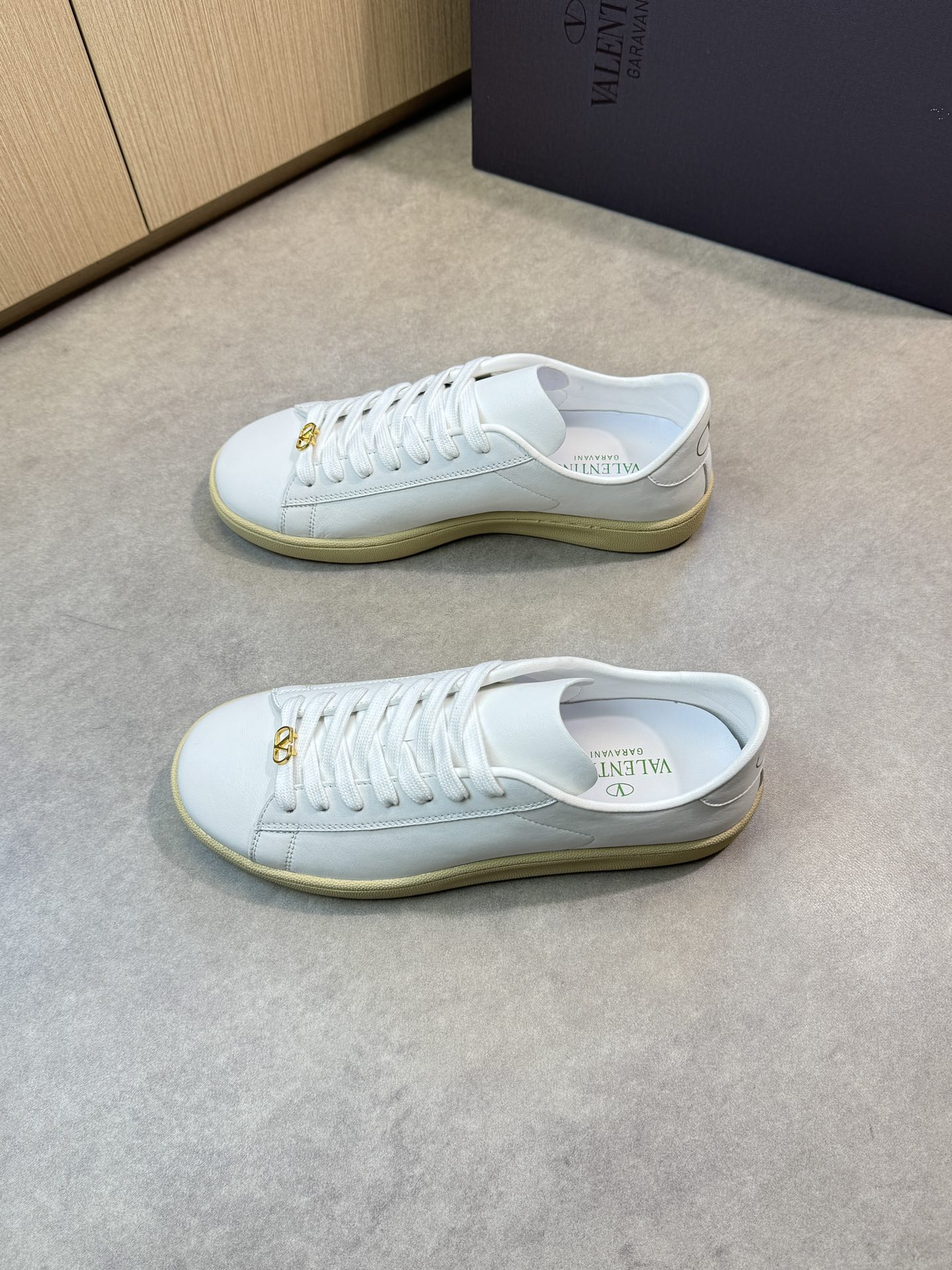 Valentino White Leather Sneakers, Designer Inspired, Premium Quality, Size 39-44 4 i1744133245 8228 2