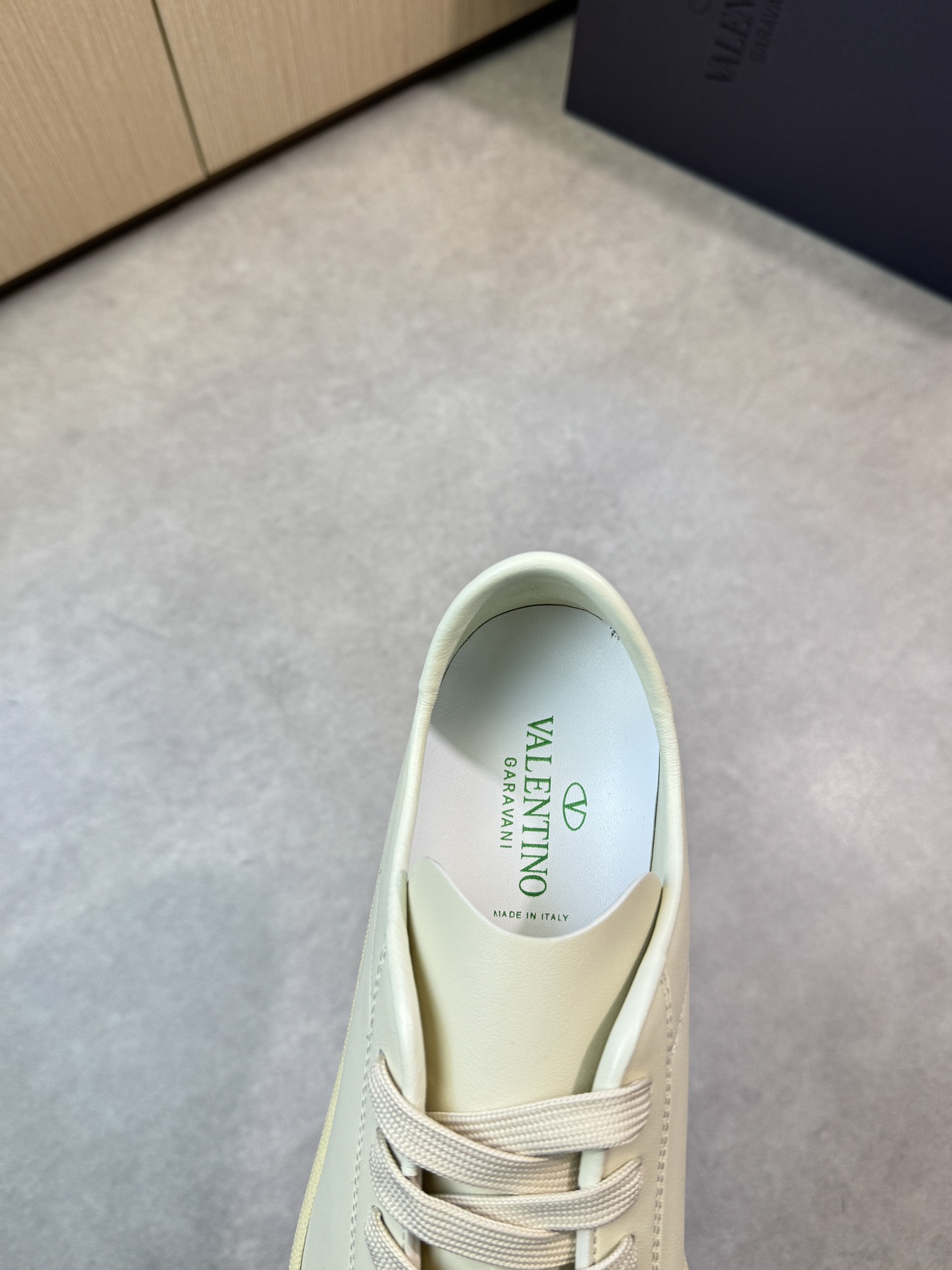 Valentino Garavani Leather Sneakers with Metal Logo - Premium Quality 8 i1744133264 2284 6