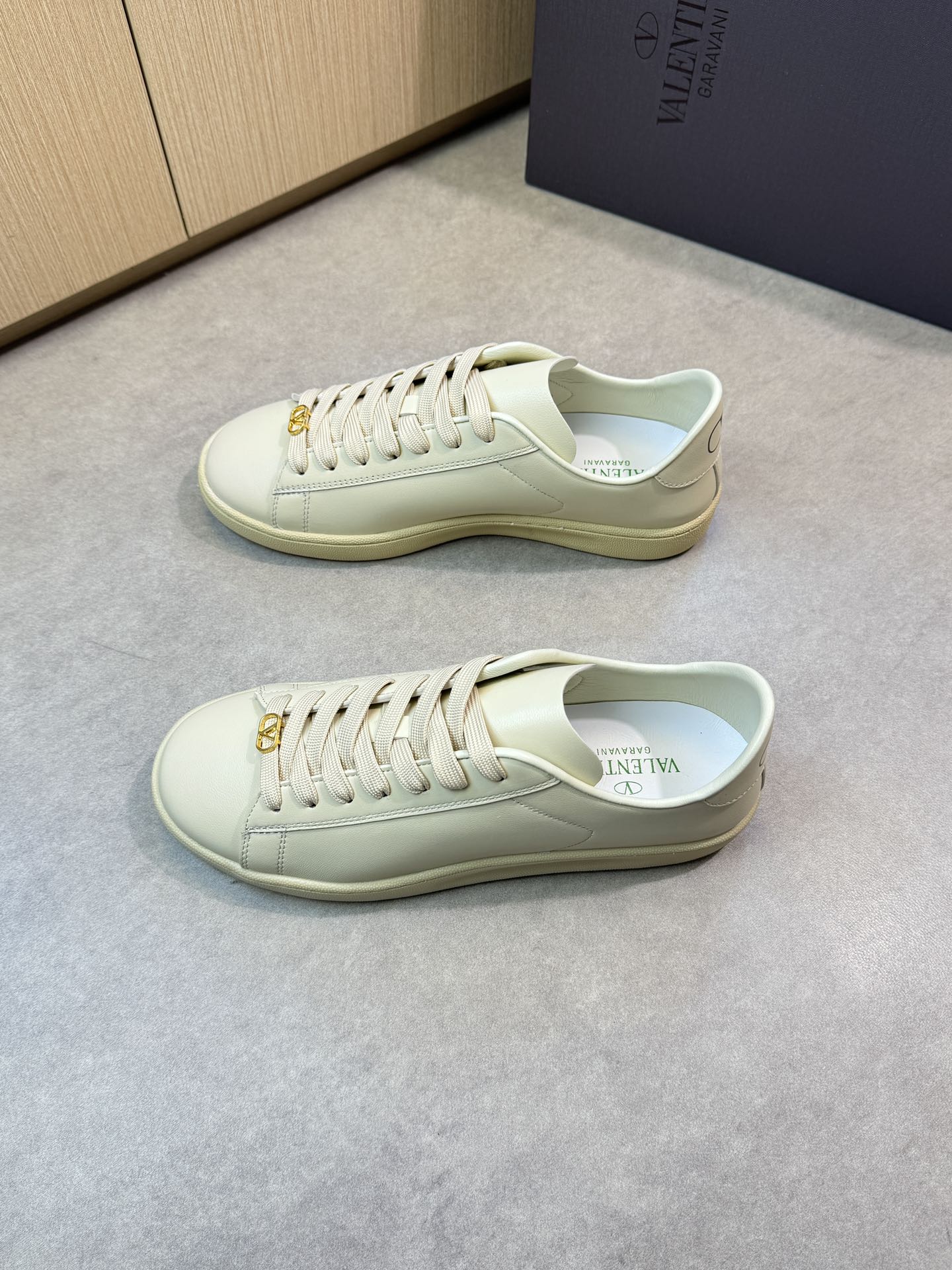 Valentino Garavani Leather Sneakers with Metal Logo - Premium Quality 4 i1744133264 280 2