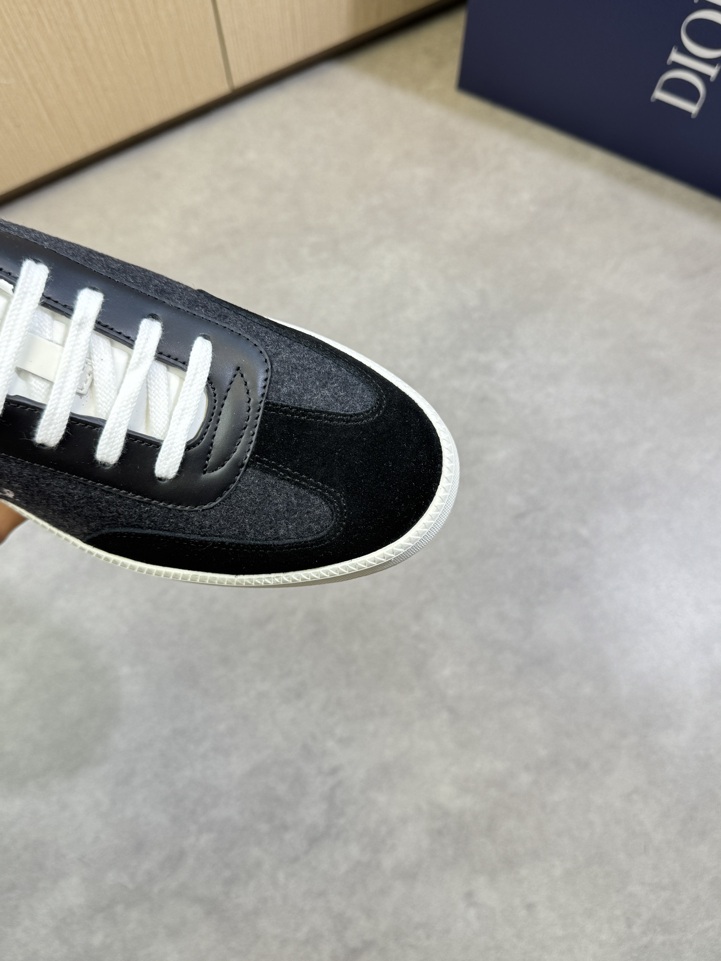 Dior Men's Casual Sneakers Nappa Calfskin Suede Logo Lace-Up Shoes 7 i1744221083 8164 5