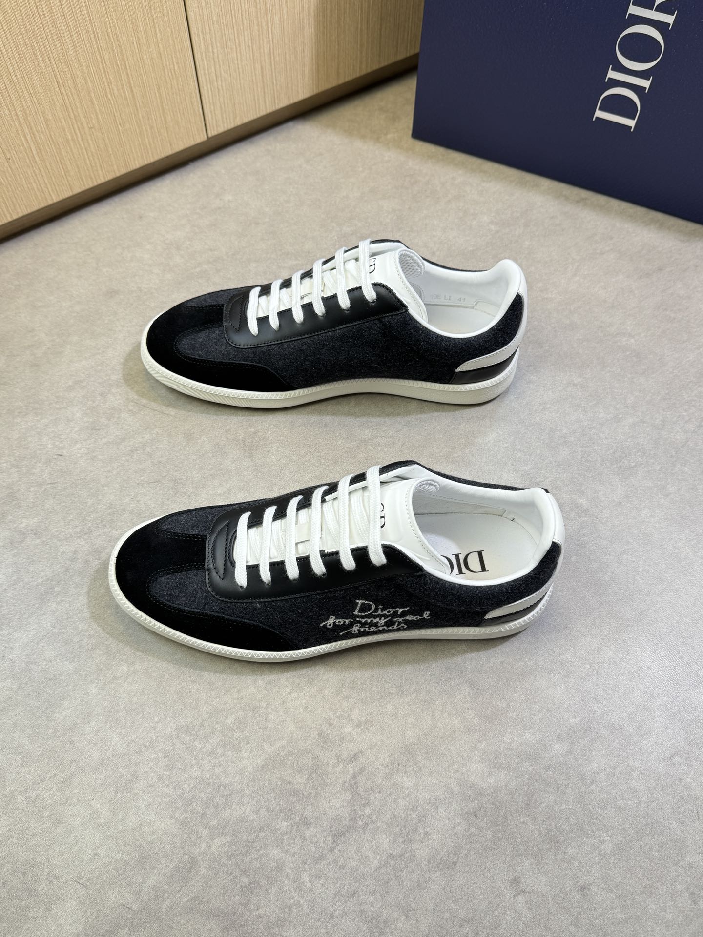 Dior Men's Casual Sneakers Nappa Calfskin Suede Logo Lace-Up Shoes 4 i1744221083 8527 2