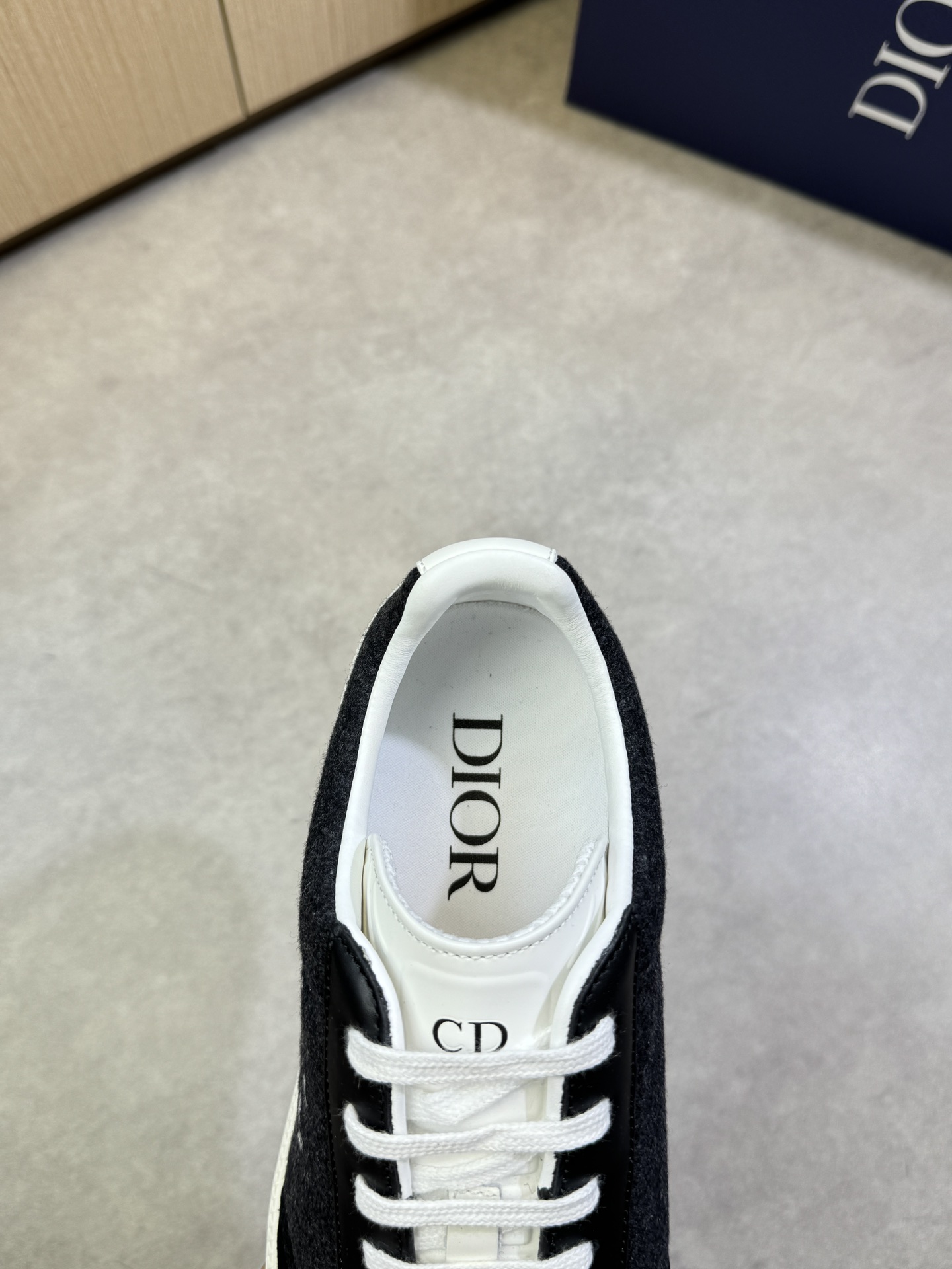 Dior Men's Casual Sneakers Nappa Calfskin Suede Logo Lace-Up Shoes 8 i1744221083 9741 6
