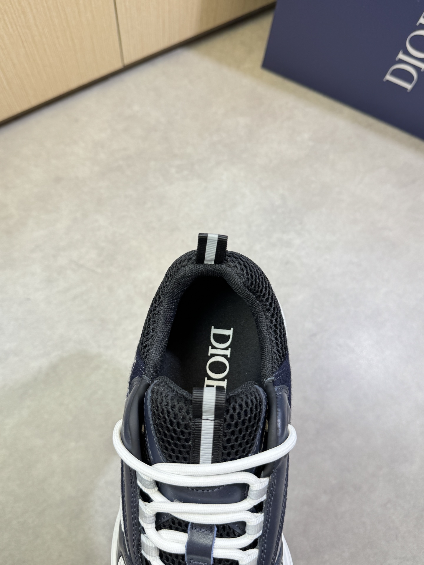 Dior Men's B22 Runner Sneaker White/Black Mesh/Calfskin Leather Size 39-44 8 i1744221232 2862 6