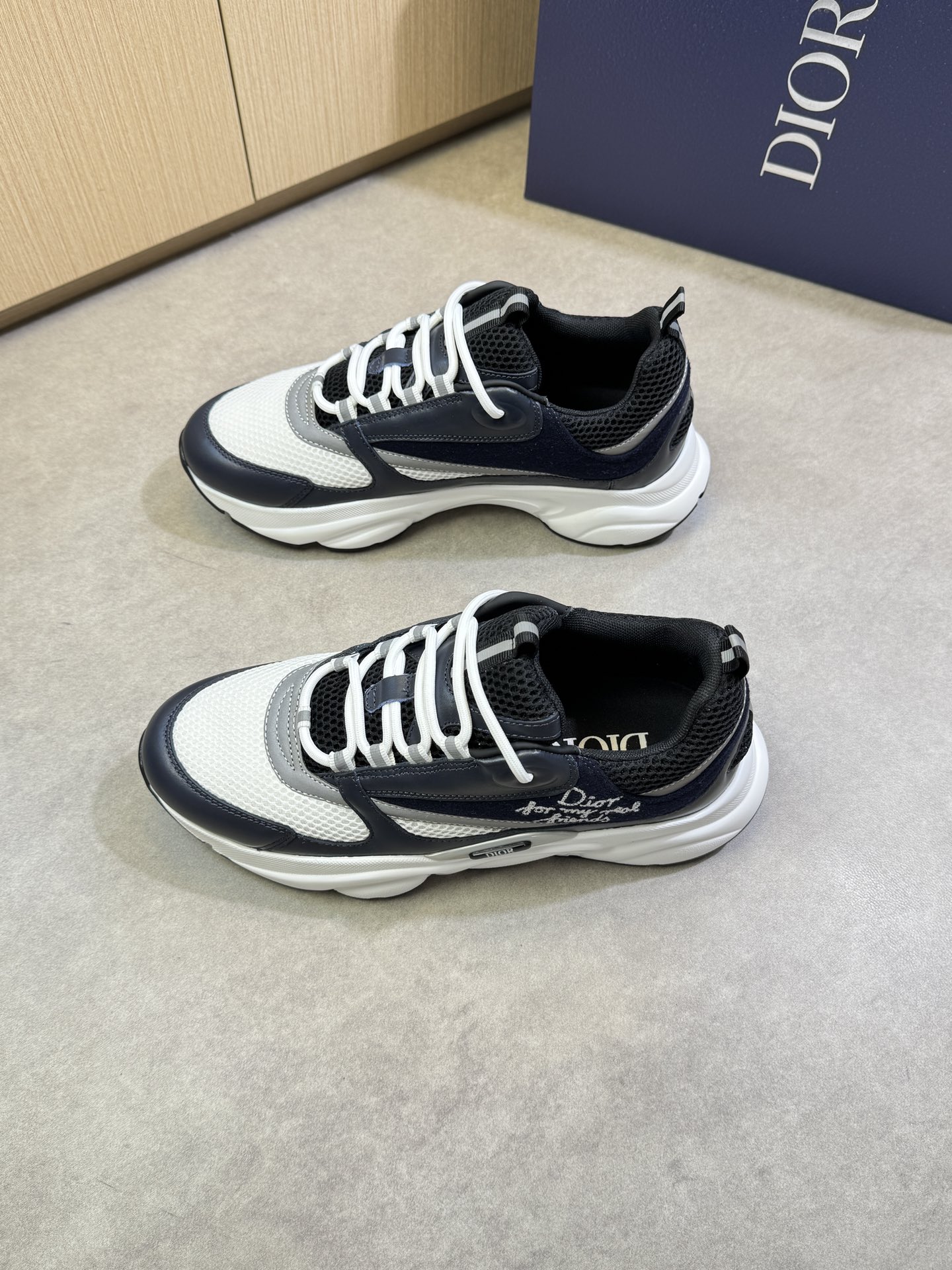 Dior Men's B22 Runner Sneaker White/Black Mesh/Calfskin Leather Size 39-44 4 i1744221232 723 2