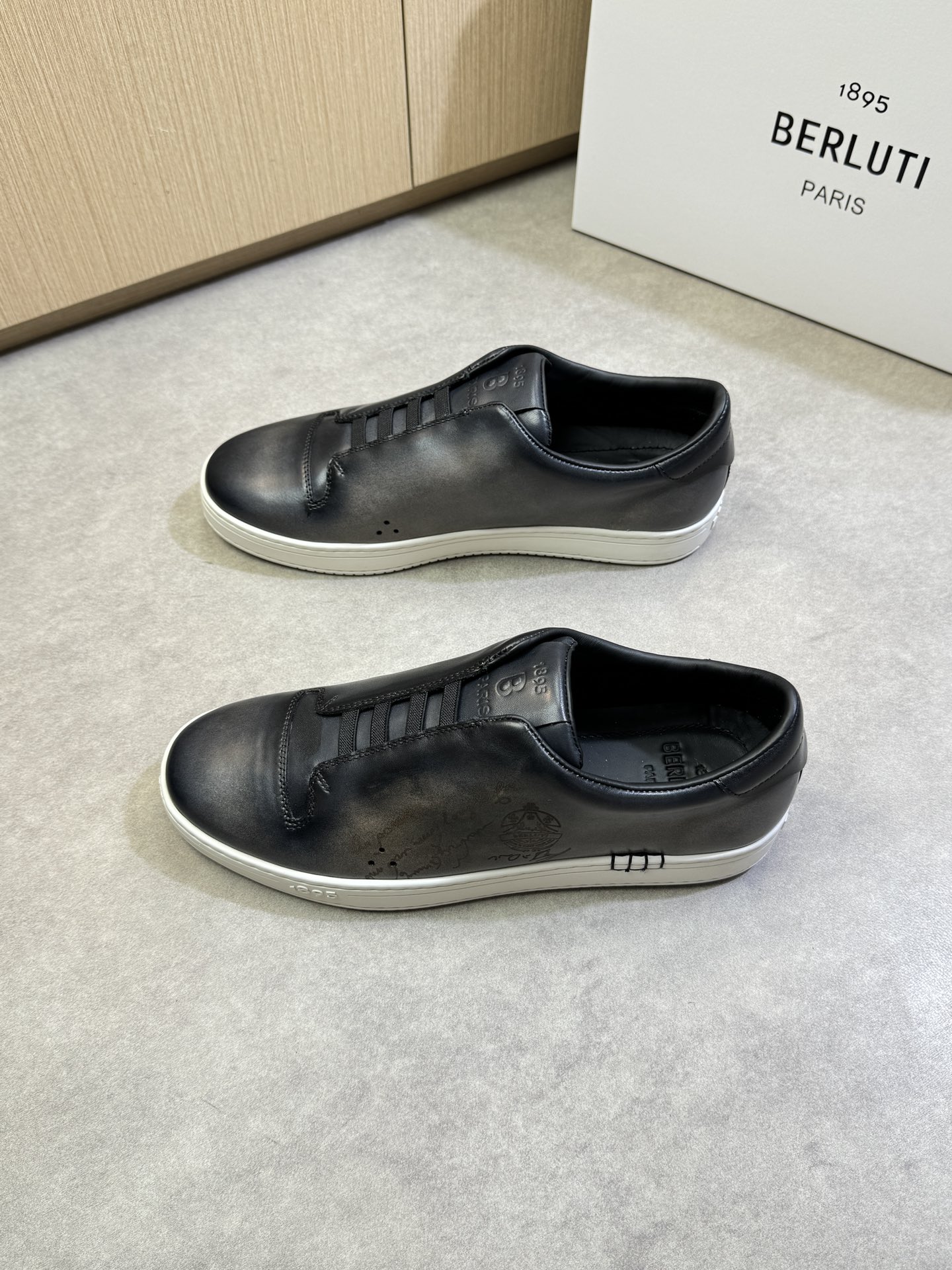 Berluti Men's Leather Loafers - High-End Quality, Casual Sneakers, Sizes 38-46 4 i1744391040 6308 2