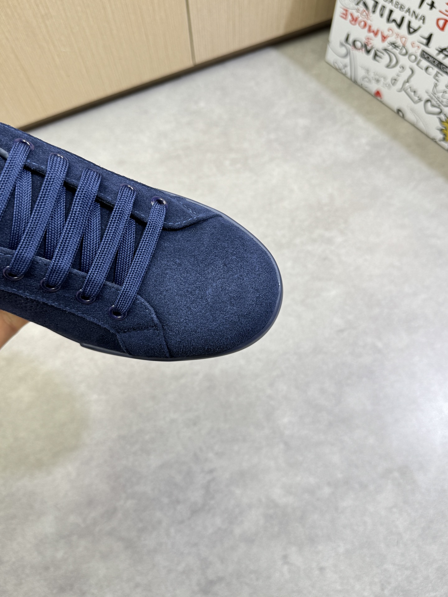 Dolce & Gabbana Suede Leather Sneakers - Luxury Casual Shoes for Men 6 i1744391908 5240 5