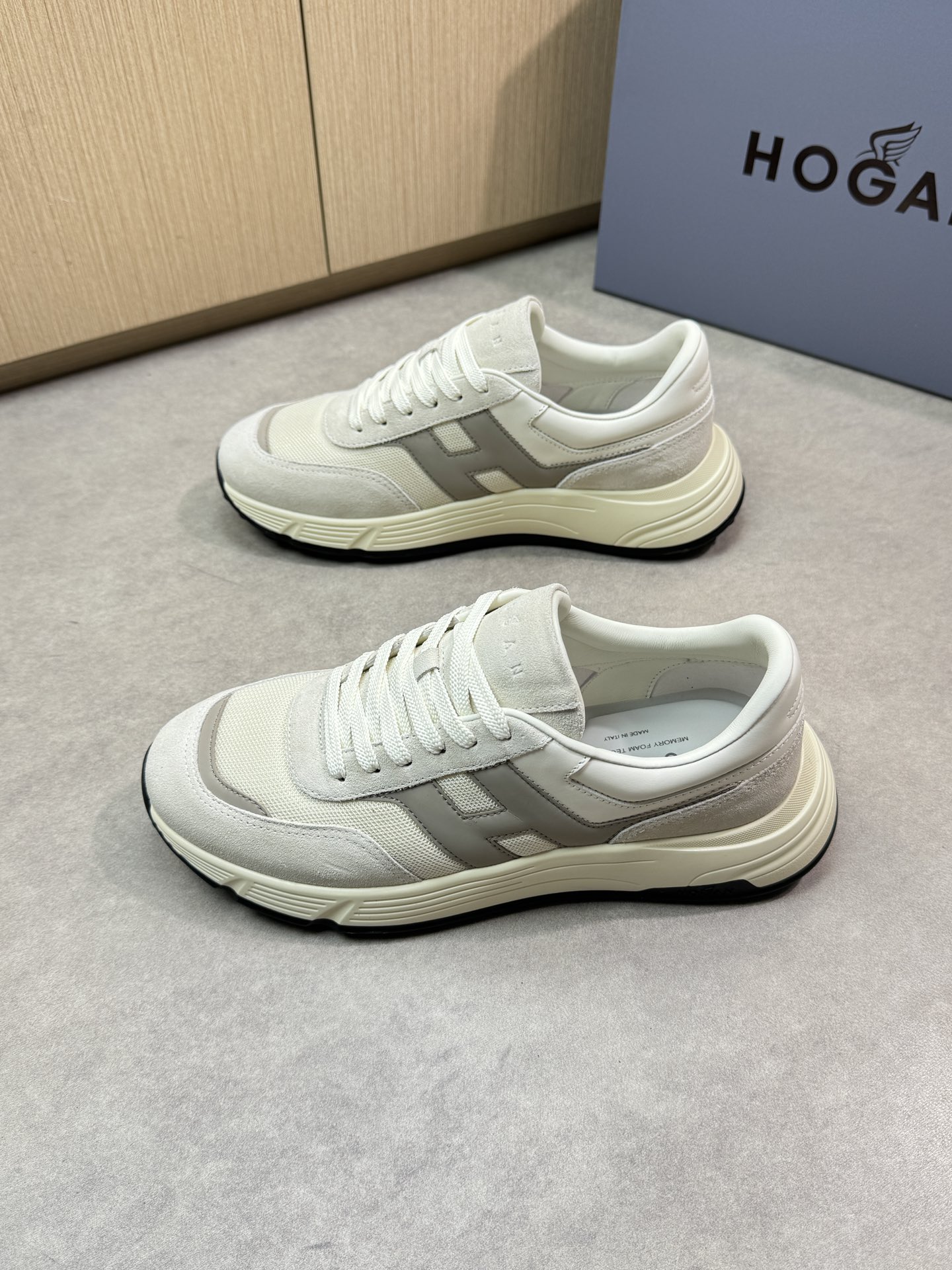 Hogan Luxury Leather Sneakers, Premium Quality, Comfortable, Sizes 39-44 4 i1744651561 2337 2