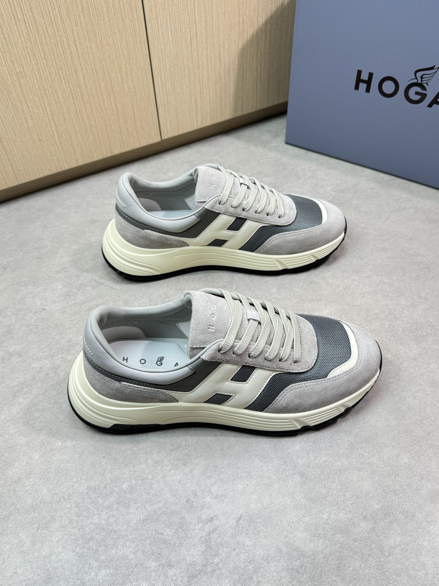 Hogan Luxury Leather Sneakers With Signature H Logo For Women Size 39-44 1 Hogan Luxury Leather Sneakers With Signature H Logo For Women Size 39-44