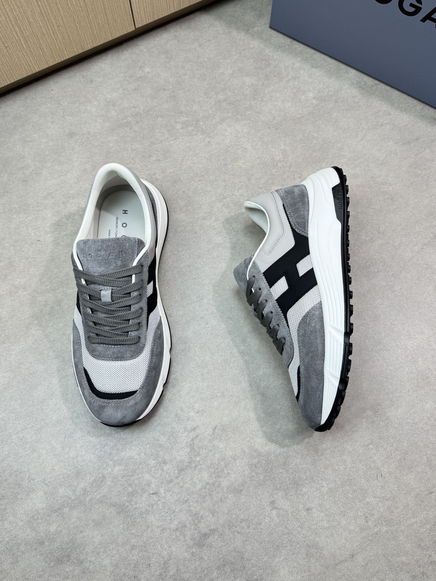 Hogan Men's Premium Leather & Suede H-Motif Sneakers - Casual Style 3 i1744651637 3385 1