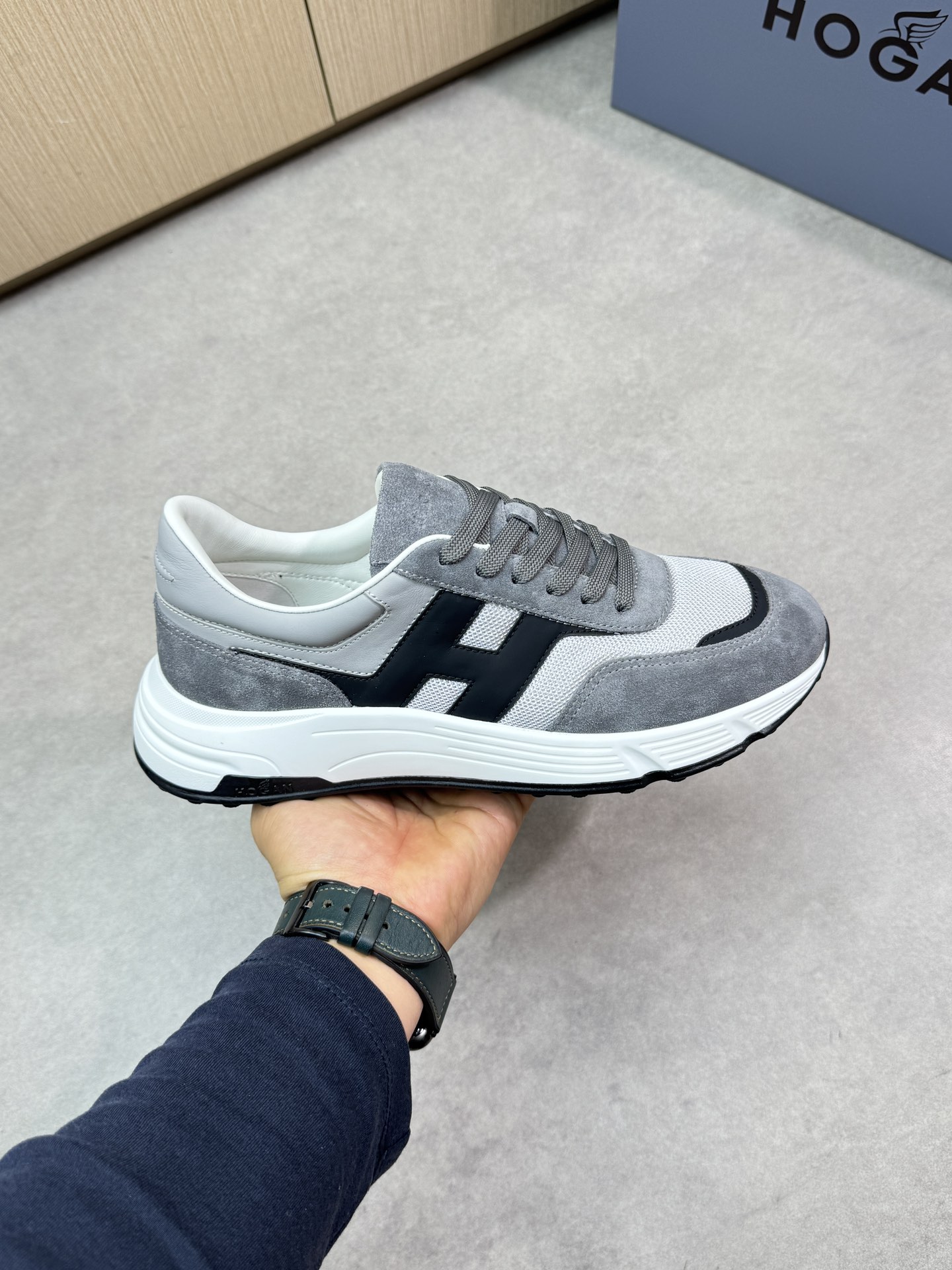 Hogan Men's Premium Leather & Suede H-Motif Sneakers - Casual Style 5 i1744651637 9436 3