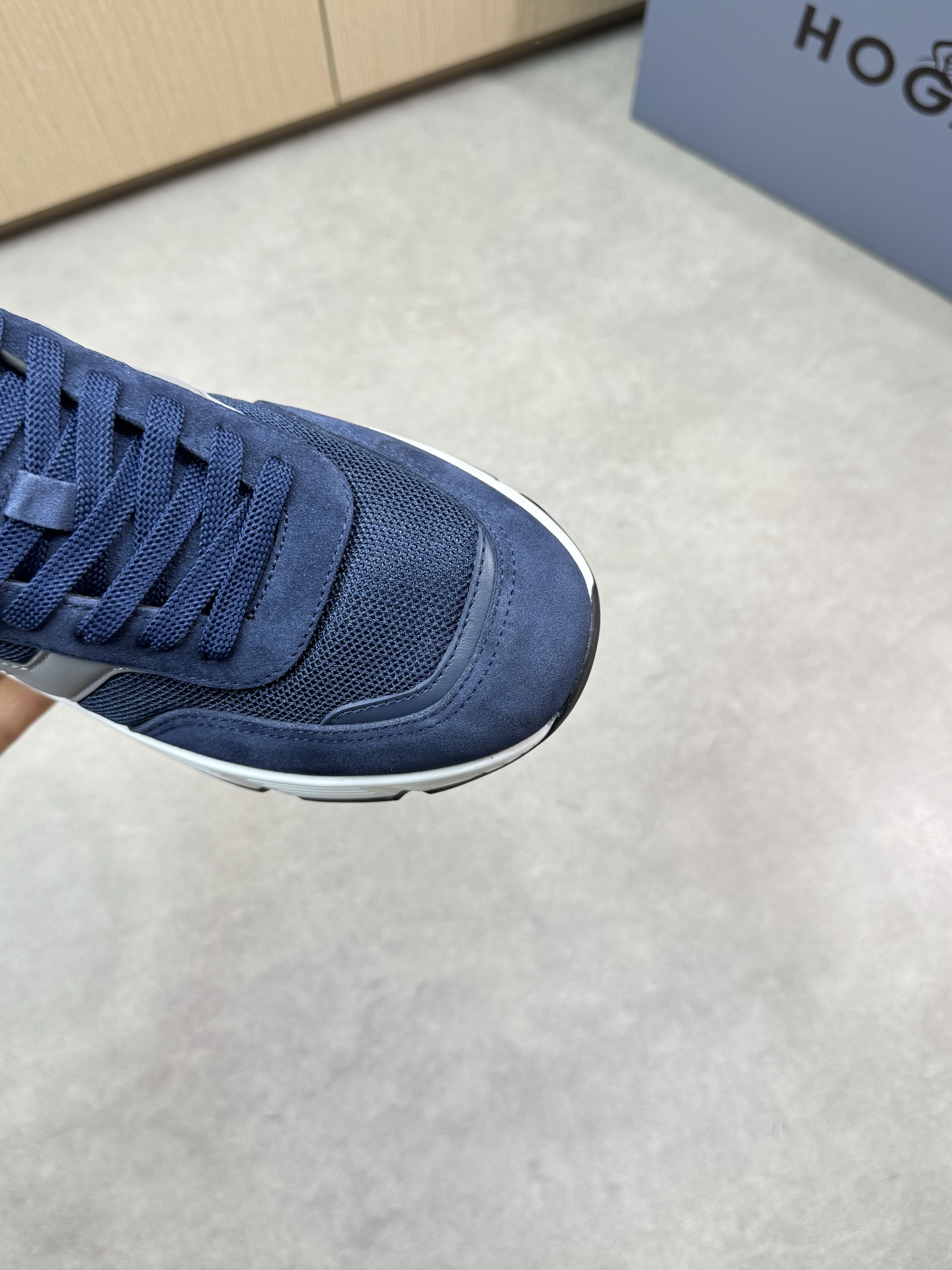 Hogan Luxury Leather Sneakers - Casual Walking Shoes for Men, Sizes 39-44 7 i1744651670 5571 5