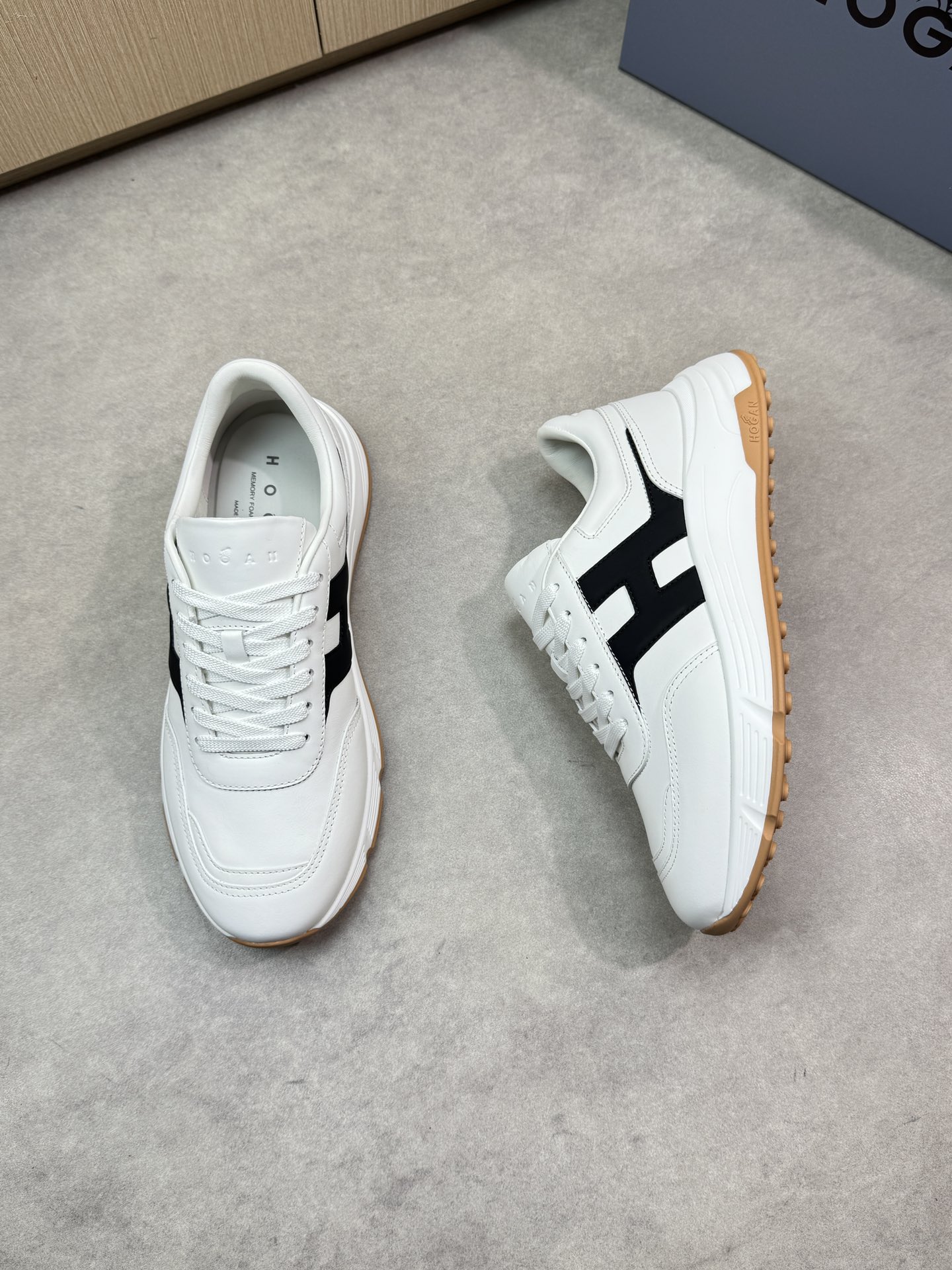Hogan Luxury Leather Sneakers with Signature 'H' - Premium Quality 3 i1744651776 7605 1