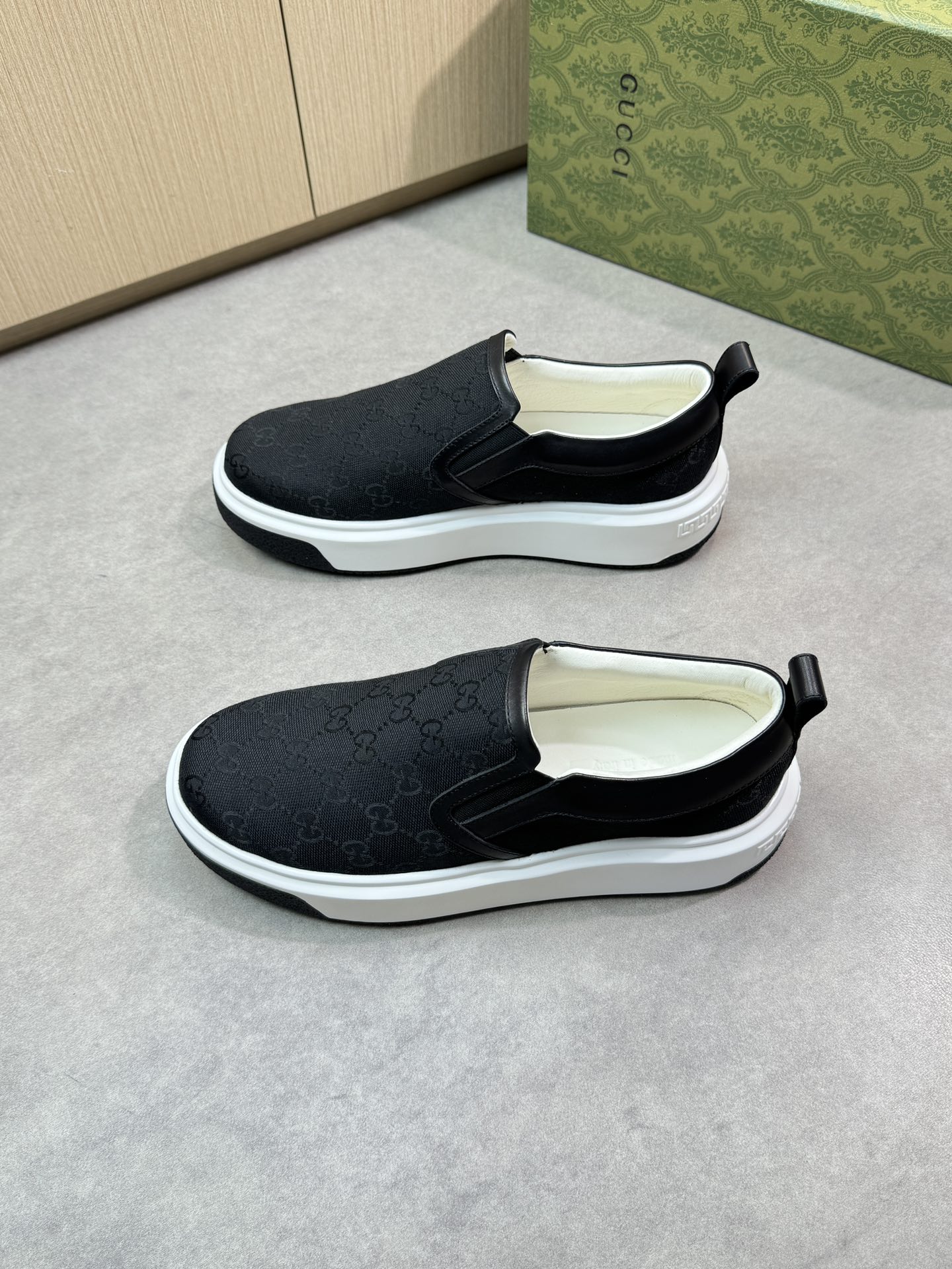 Gucci Men's Black Nappa Leather Slip-On Sneakers With GG Motif 4 i1744737550 9860 2