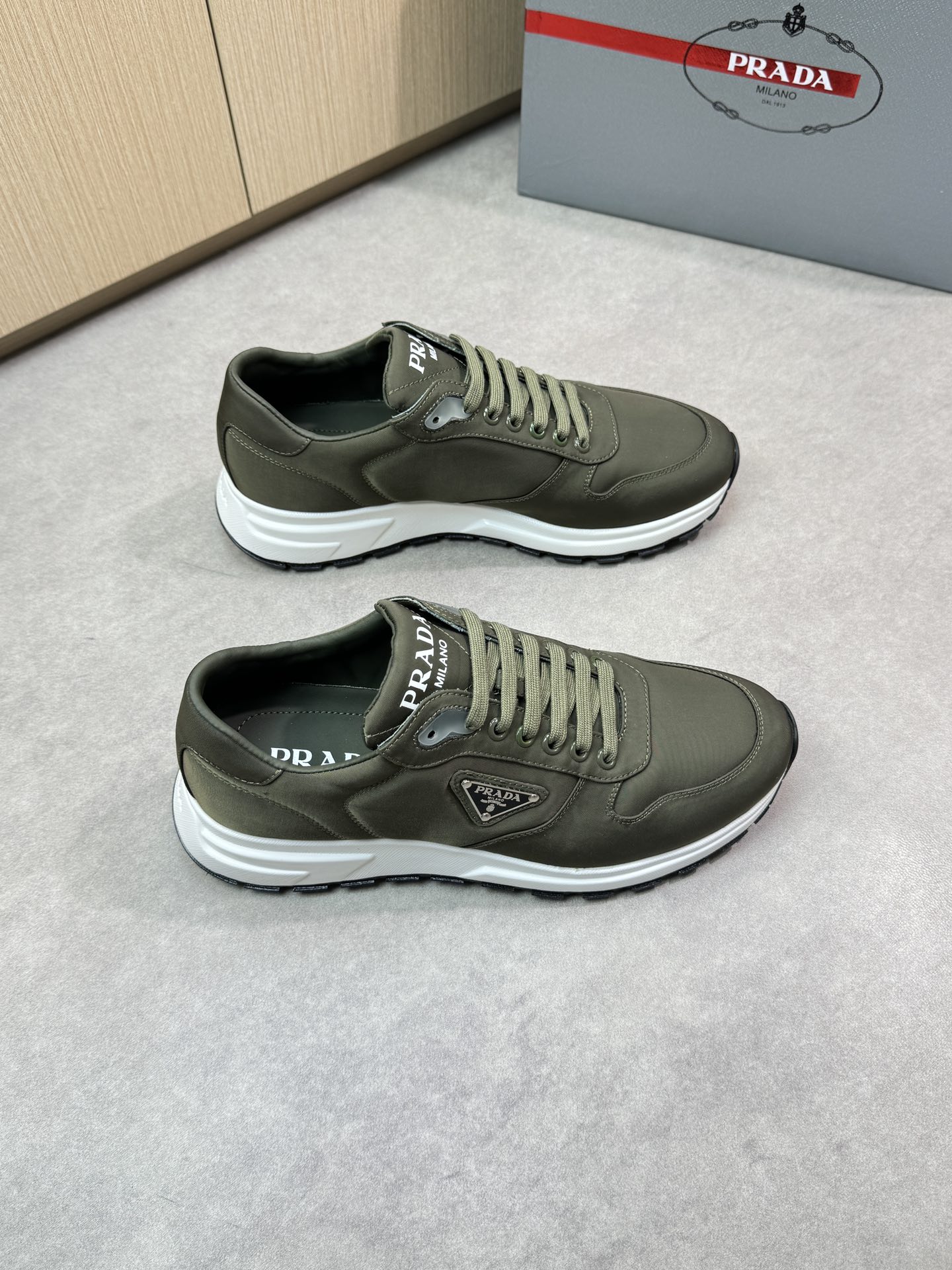 Prada Men's Nappa Leather Trim Logo Sneaker Casual Sport Shoes 1 Prada Men's Nappa Leather Trim Logo Sneaker Casual Sport Shoes