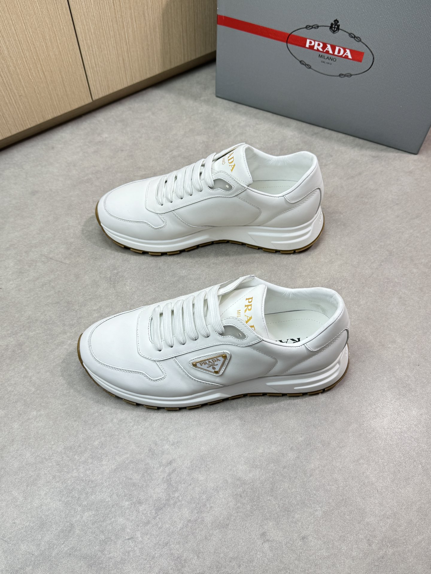 Prada Leather Fashion Sneakers, White Nappa Leather Comfortable Sport Shoes 4 i1744825053 4288 2