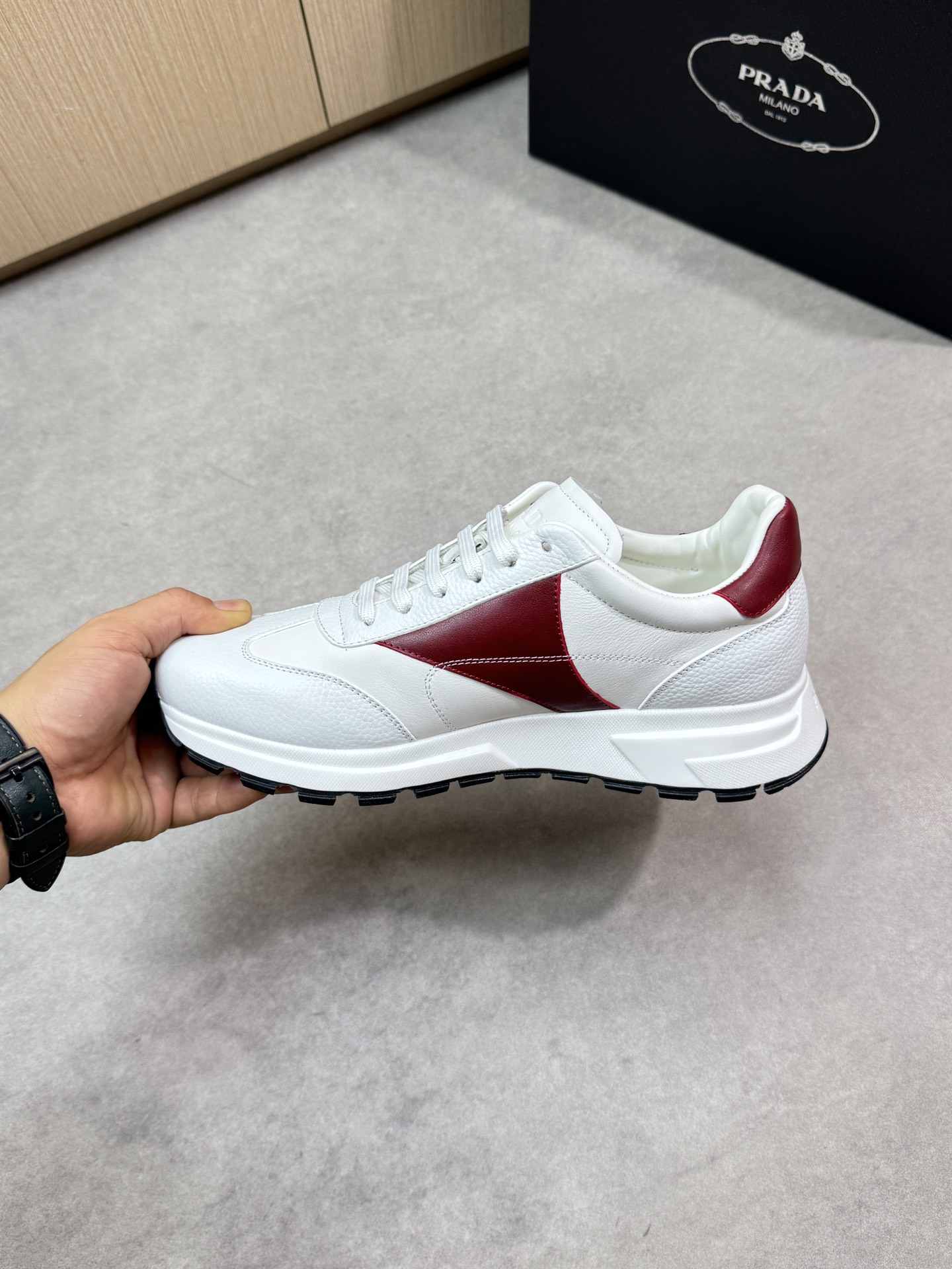 Prada Men's Leather Low-Top Sneakers Casual Fashion Sneakers Shoes 6 i1745083791 7998 4
