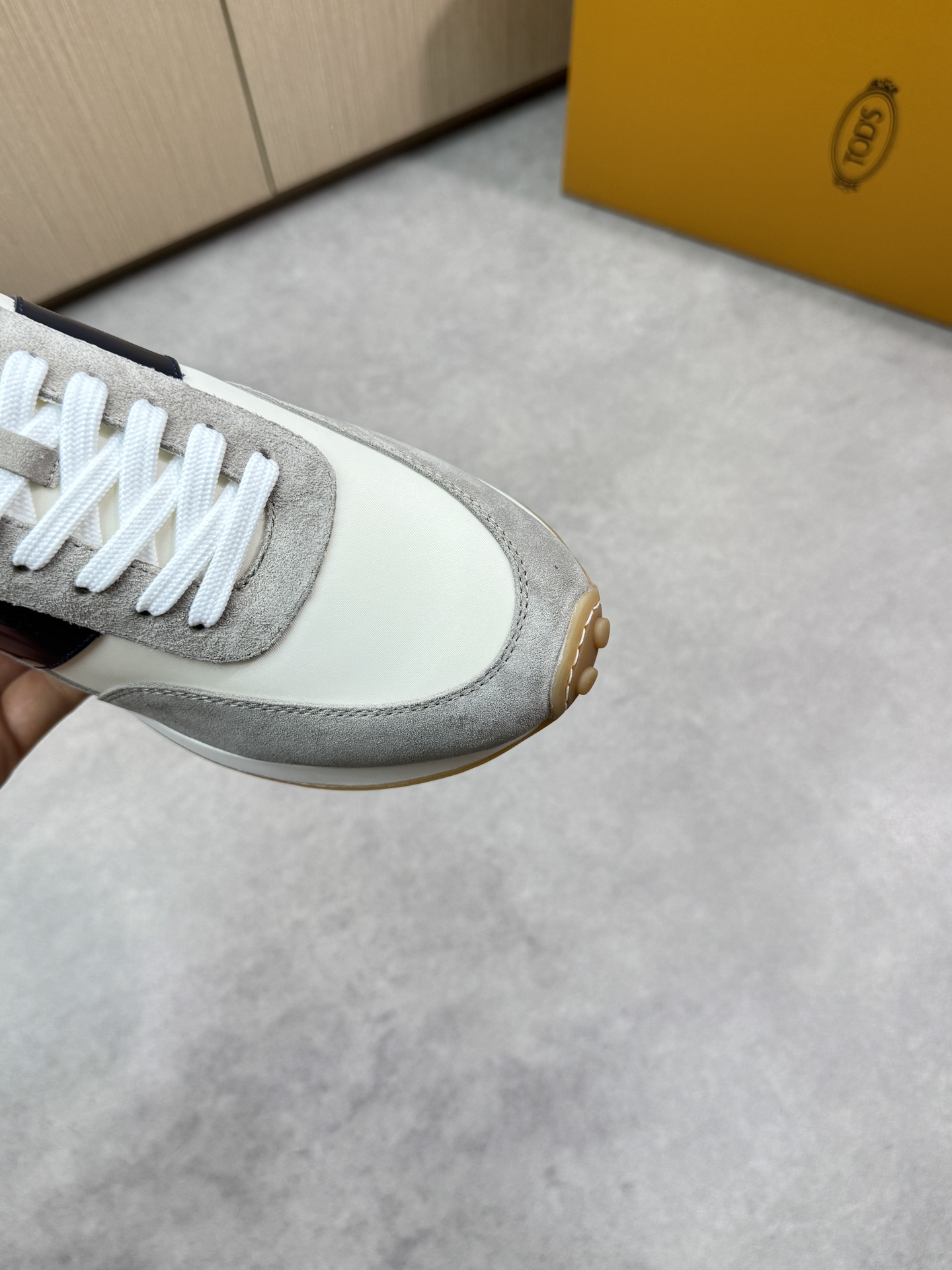 TOD'S Leather and Suede Runner Sneakers - Stylish, Comfortable, and Durable 7 i1745271715 7383 5