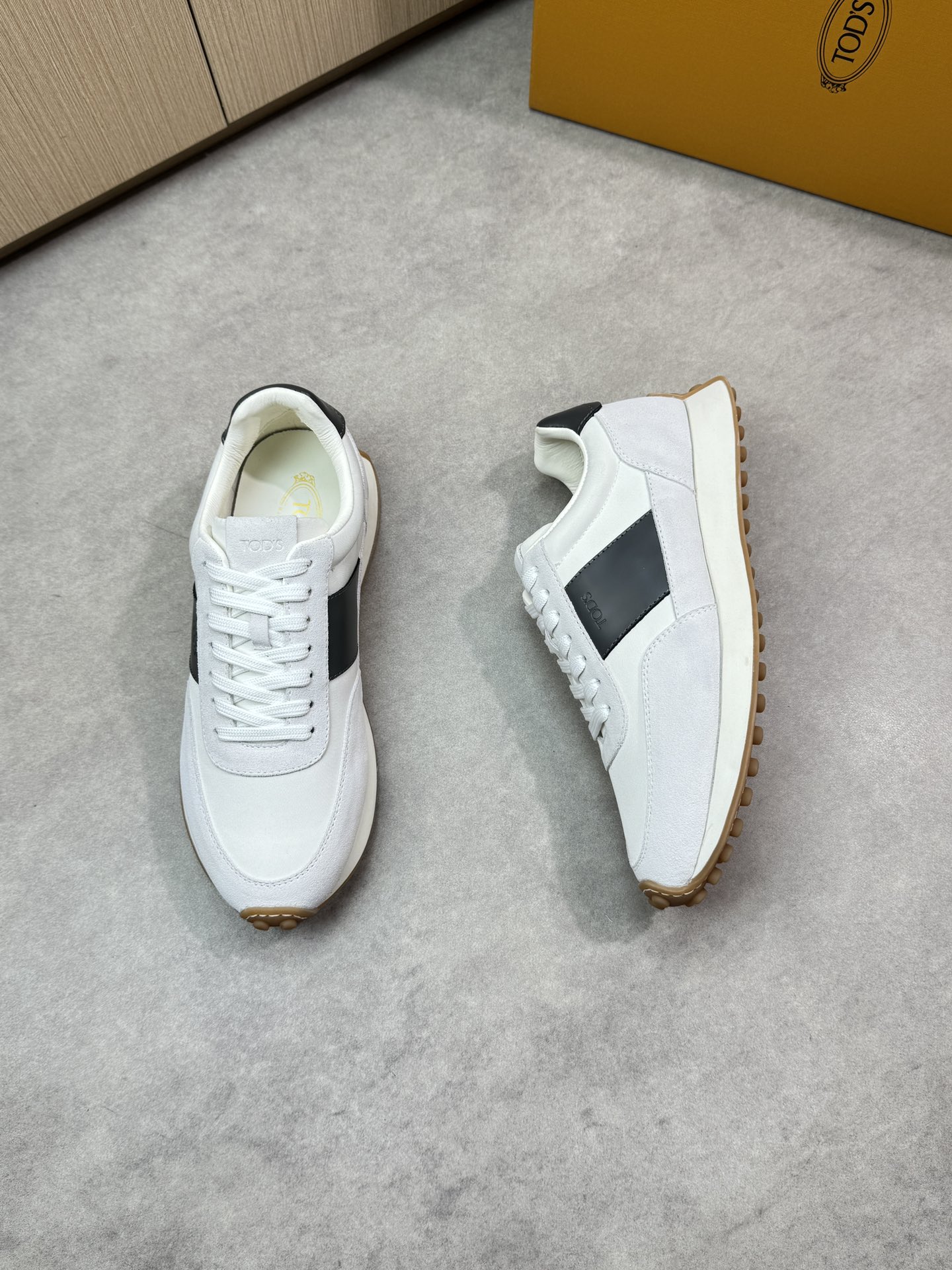 TOD'S Men's White Leather & Suede Lace-Up Sneakers, Casual Comfort Style 3 i1745271755 2997 1