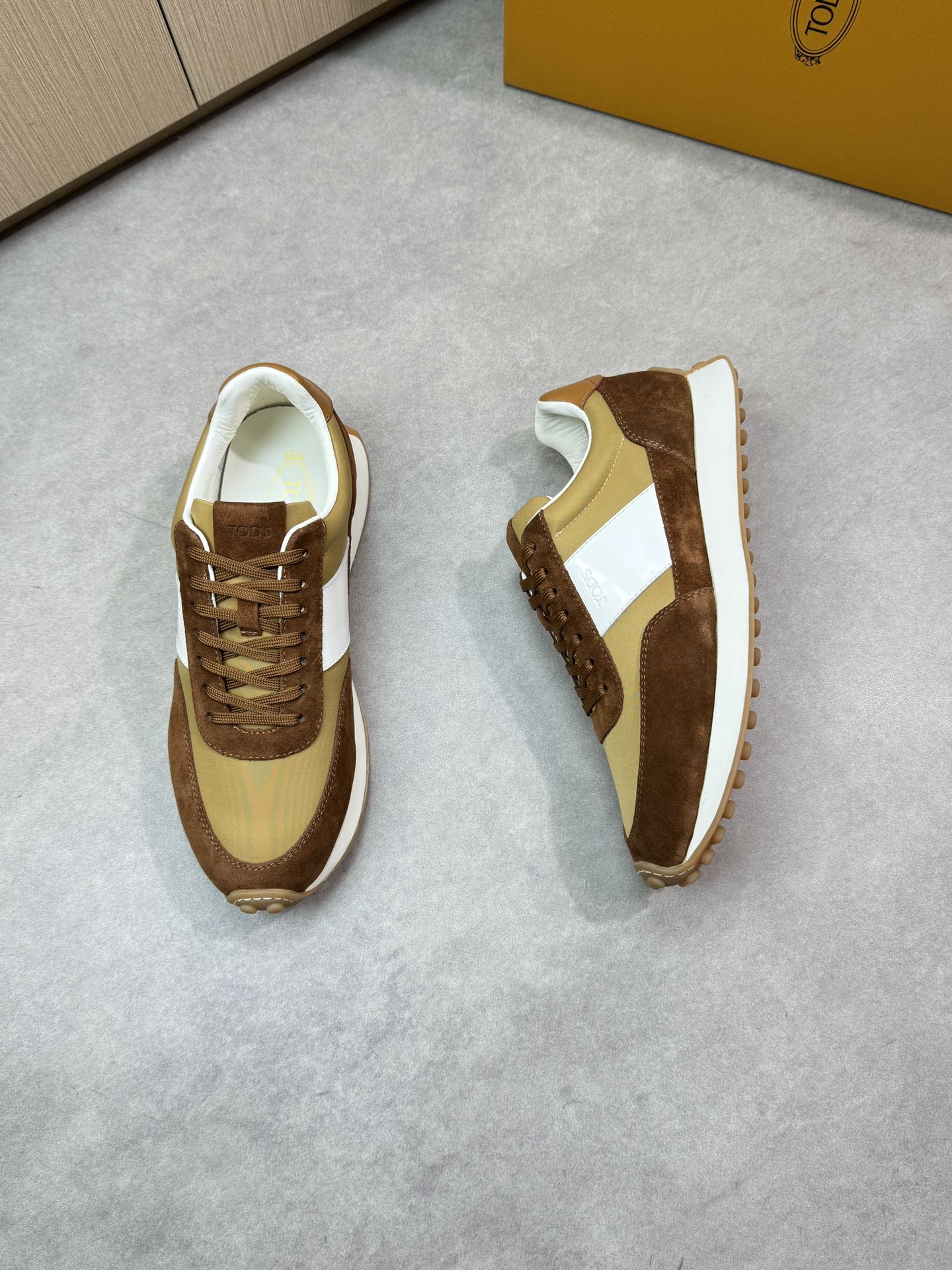 TOD'S Premium Leather Sneakers - Casual Style, Superior Comfort (Sizes 38-44) 3 i1745271773 720 1