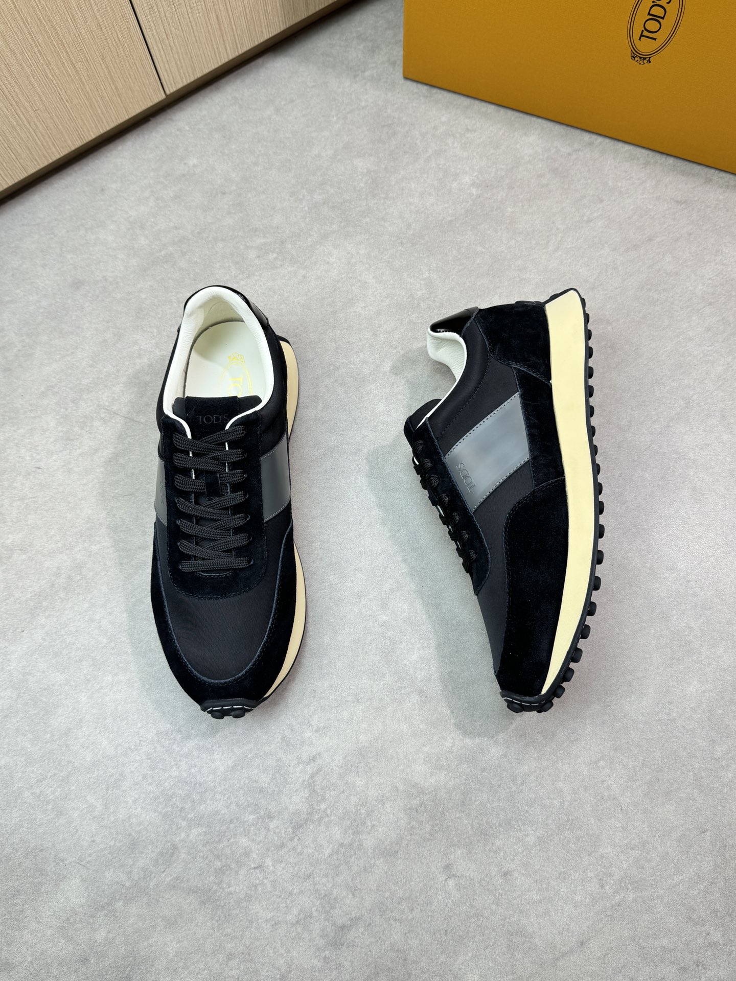 TOD'S Men's Black Leather and Suede Casual Sneakers, Sizes 38-44 3 i1745271802 9334 1