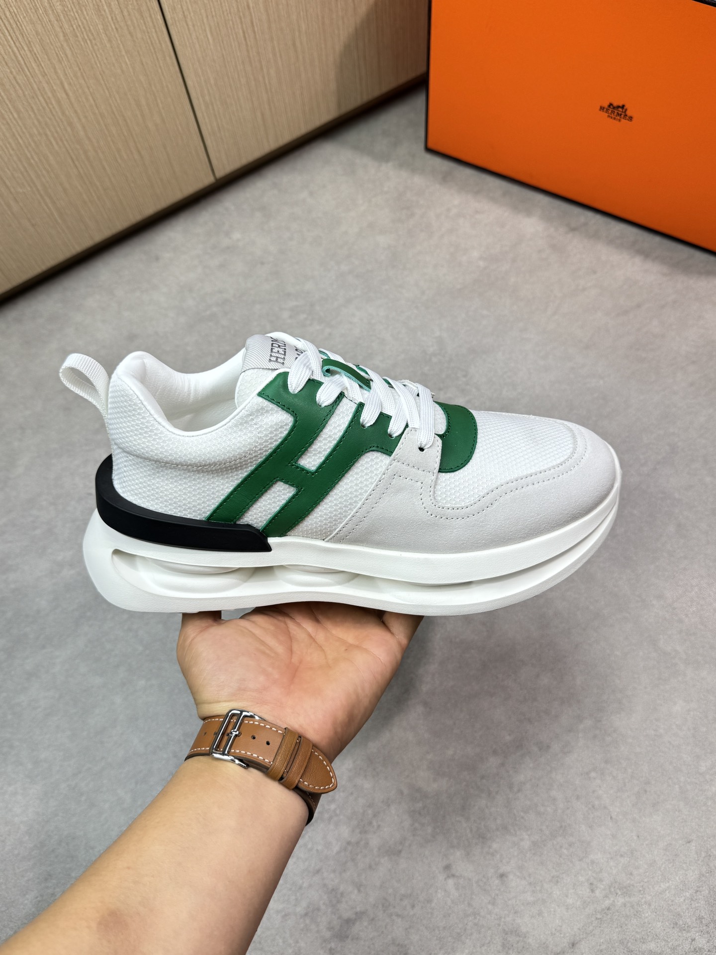 Hermes Men's White & Green Nappa Leather Casual Sneakers, Size 39-44 5 i1746379799 3215 3