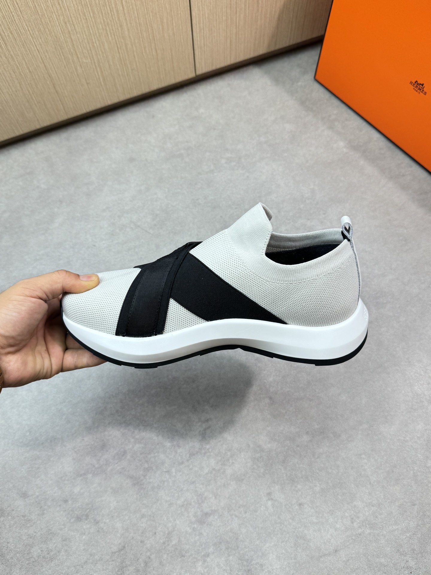 Hermes Women's Knitted Athletic Slip-On Sneakers, Comfortable and Stylish 6 i1746467818 5298 4