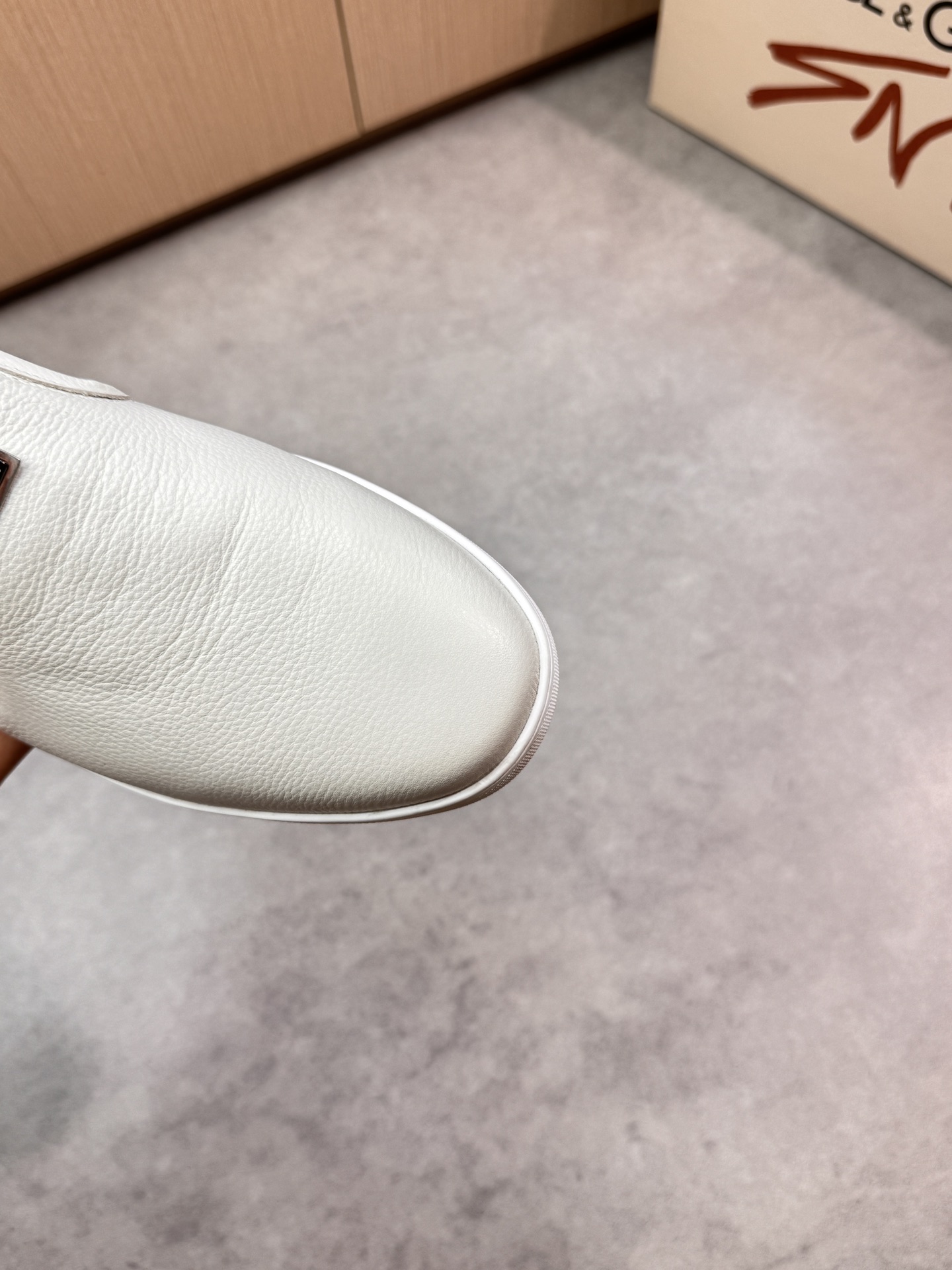 Dolce&Gabbana White Nappa Leather Slip-On Sneakers with Metal Logo 7 i1746550867 8161 5