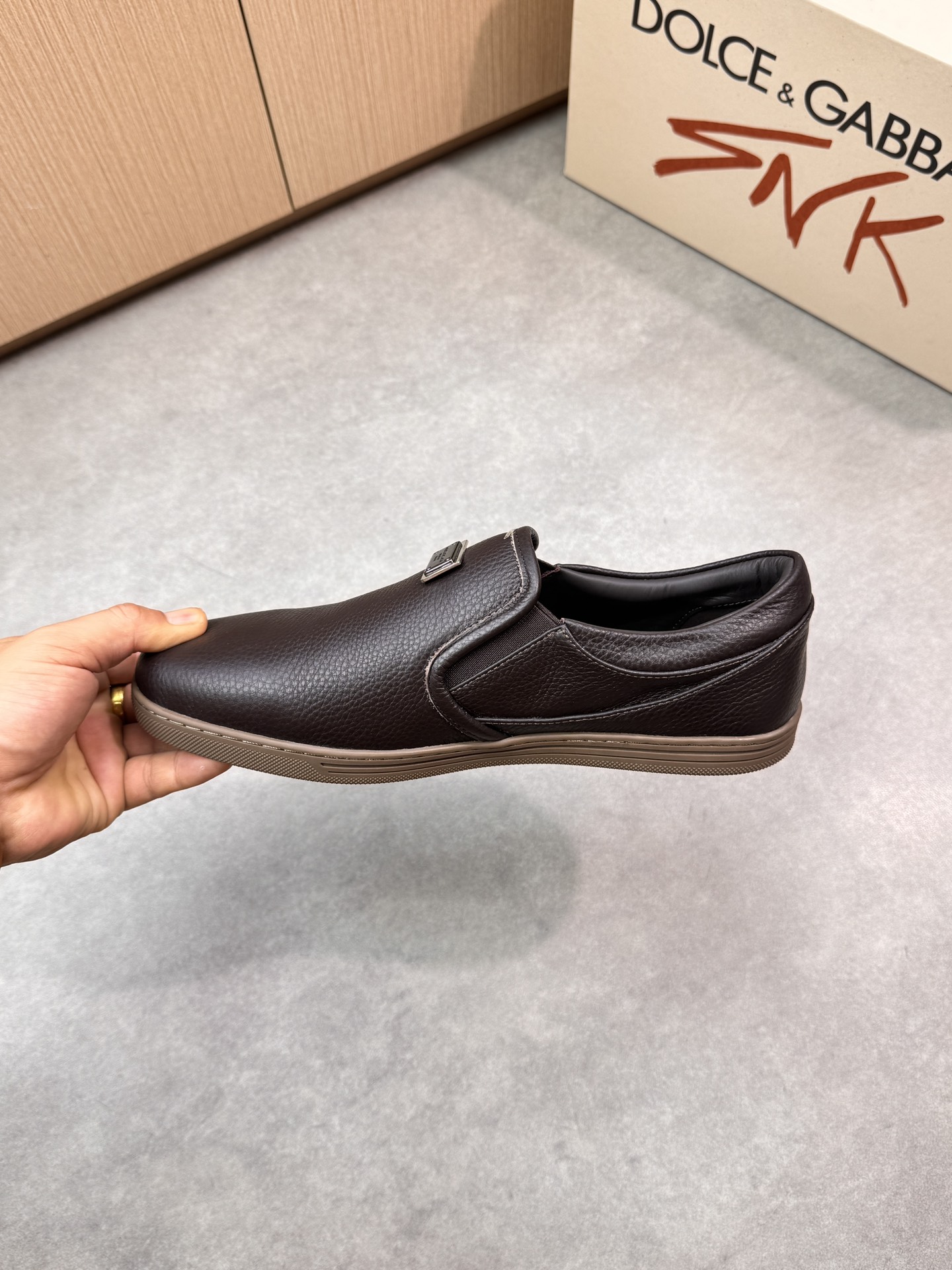 Dolce & Gabbana Leather Slip-On Sneakers With Metal Logo Accent 6 i1746551027 4384 4