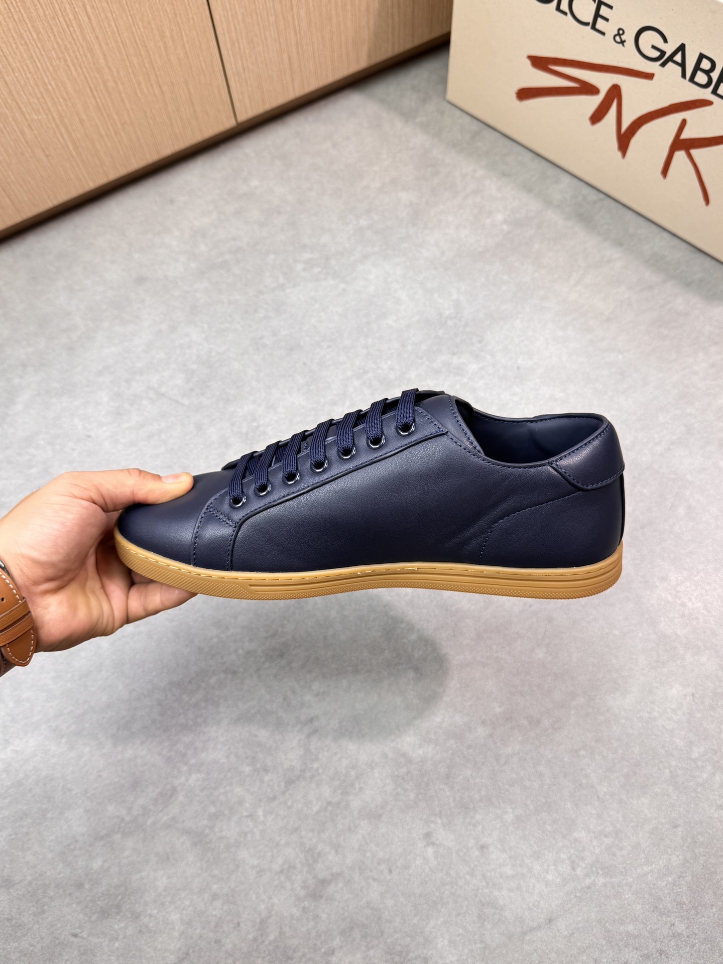 Dolce&Gabbana Leather Sneakers Casual Fashion Shoes for Men 6 i1746551484 3320 4
