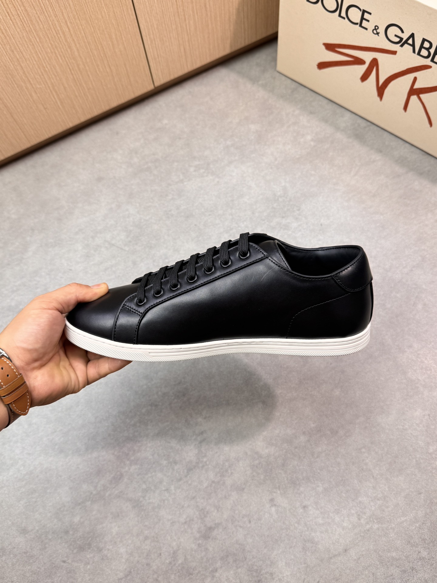 Dolce & Gabbana Leather Sneakers Casual Shoes For Men 6 i1746551500 9774 4