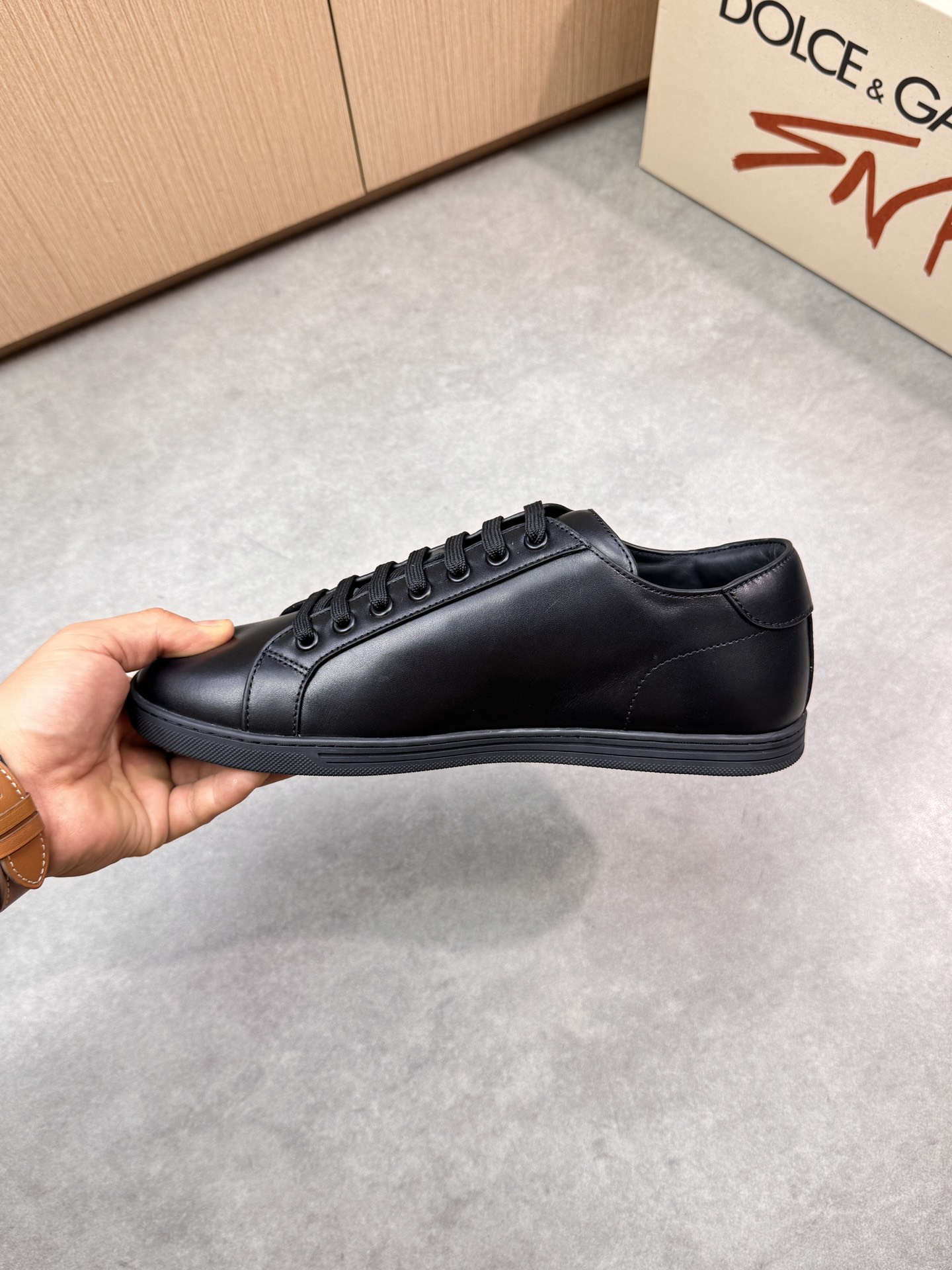 Dolce&Gabbana Black Nappa Leather Sneakers With Metal Logo, Size 39-44 6 i1746551525 9616 4
