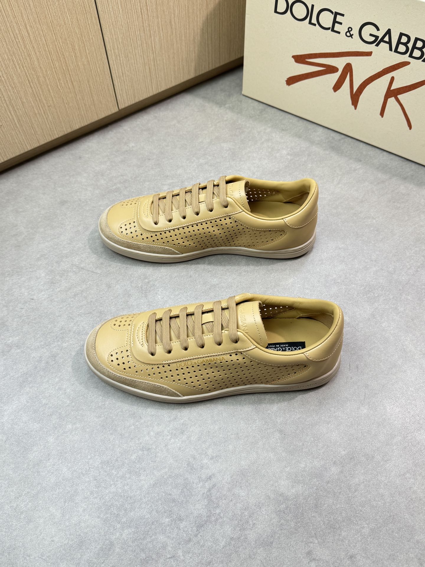 Dolce&Gabbana Leather Sneakers Casual Shoes for Men, Beige, Size 39-44 4 i1746551961 281 2