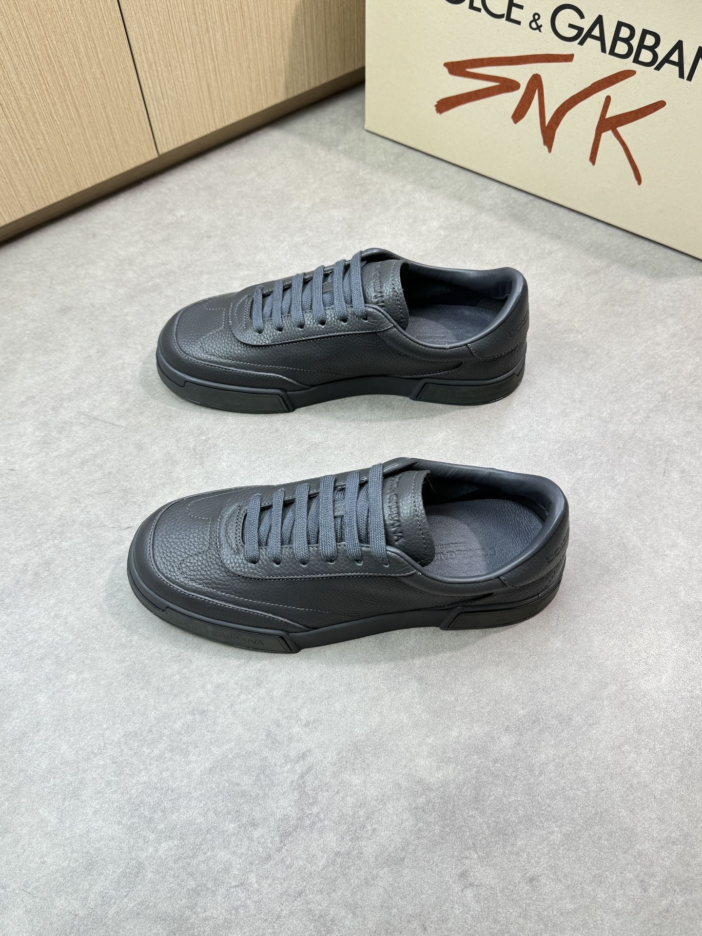 Dolce&Gabbana Black Leather Sneakers, Casual Sports Shoes, Premium Quality 4 i1746552685 2666 2