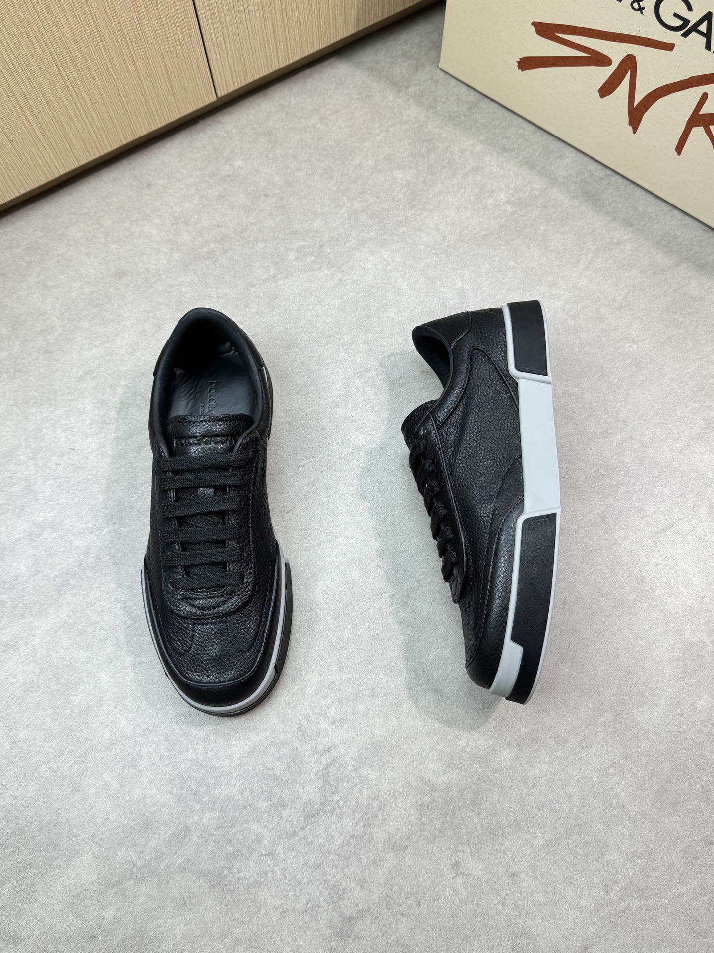 Dolce&Gabbana Men's Leather Sneakers Low Top Casual Shoes, Black, Size 39-44 3 i1746552741 8766 1